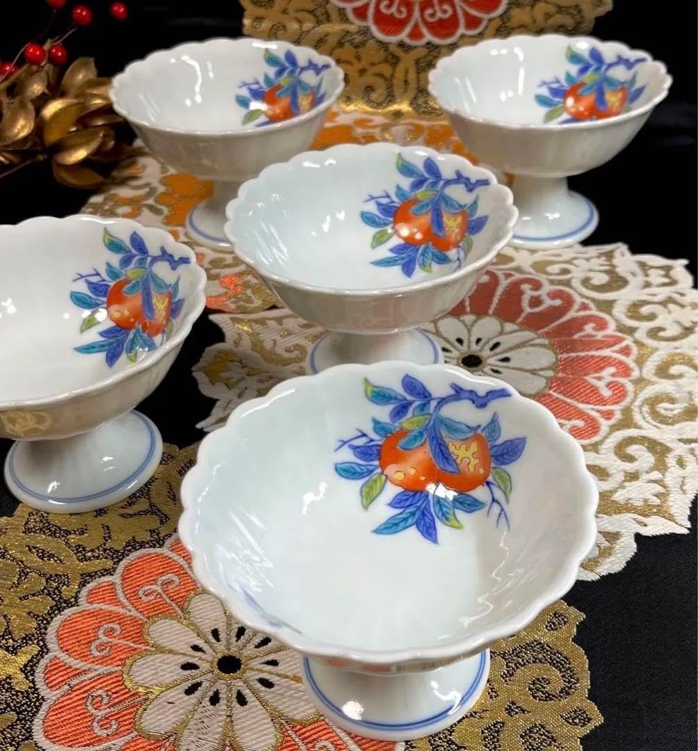 ◉様々な設えに◉ 賞美堂 其泉 青白磁 菊割 色絵柘榴 高台小鉢 セット 向付 賞美堂 其泉 青白磁 菊割 色絵柘榴 高台小鉢 セット 向付 受注生産】