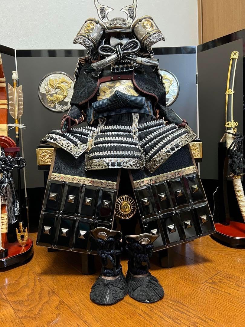 五月人形　いぶし銀昇龍鎧飾り　大和 五月人形 いぶし銀昇龍鎧飾り 大和 五月人形いぶし銀昇龍鎧