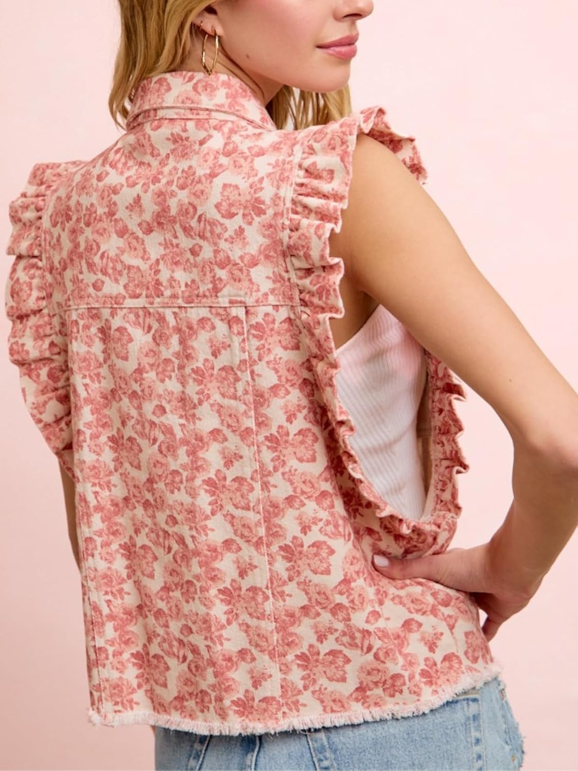 Women's Distressed Ruffled Sleeveless Denim Vest Button Down Frayed Hem Jean Jacket Turn Down Collar Waistcoat