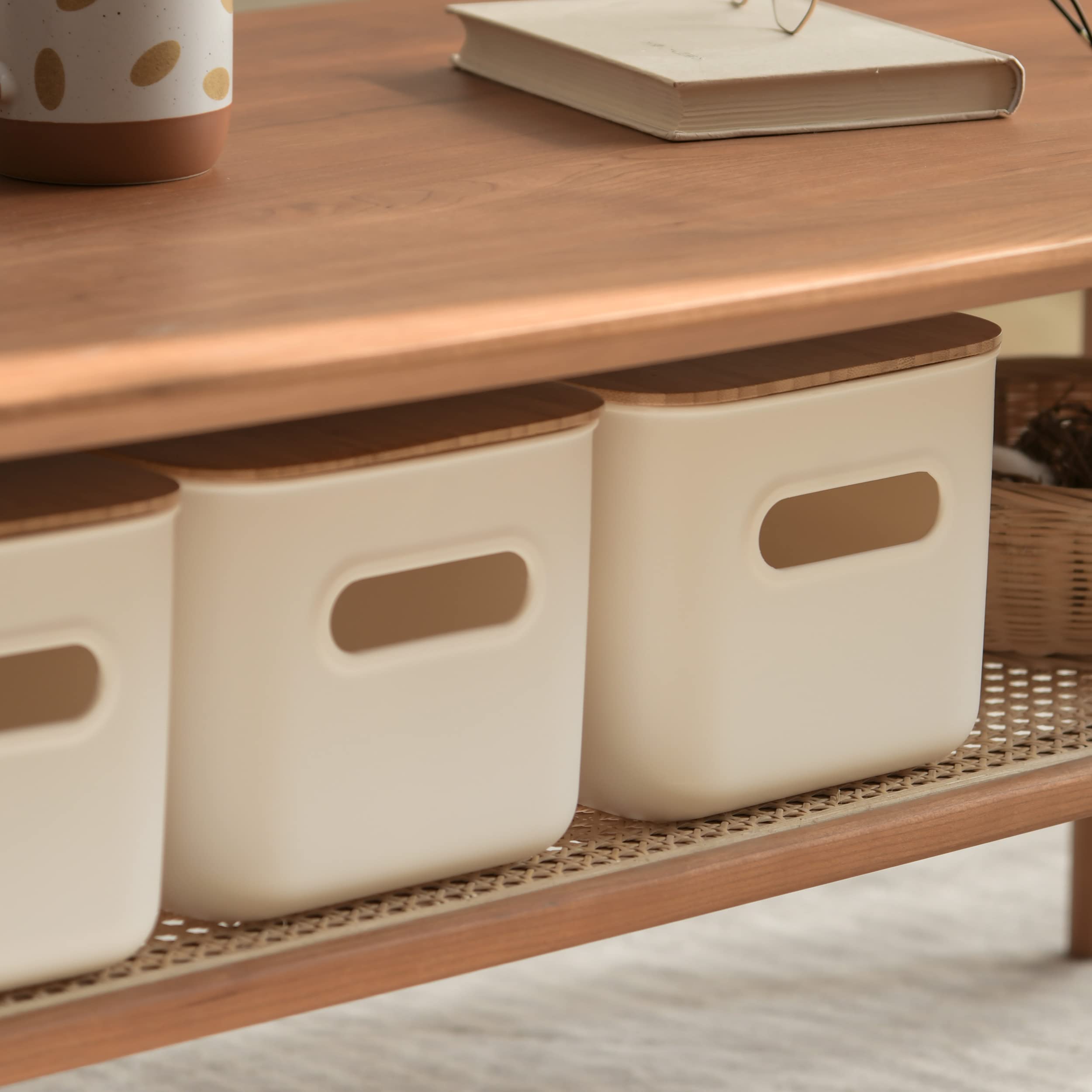4 PCS Aufbewahrungsbox mit Bambus Deckel Aufbewahrungsboxen Kunststoff Stapelbare Kleine Aufbewahrungsbox mit Griffen für Küche Schlafzimmer 26 * 17.8 * 15.5cm, 6.5L