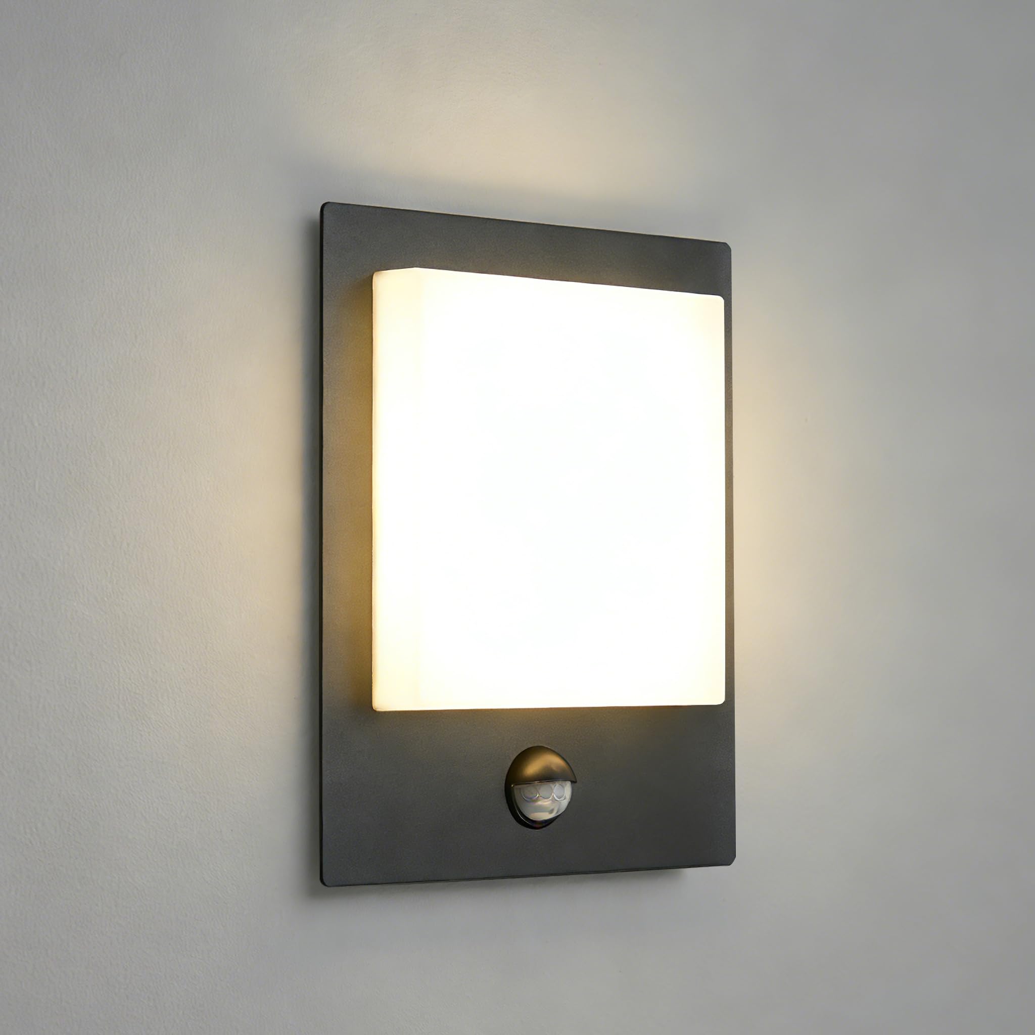 MULANDI Outdoor Wall Lights with Sensor, 1 x 8.5 W Integrated LED Light, 4000K IP44 Exterior PIR Outdoor Wall Light, Black Die Cast Aluminum, for Garden and Patio Lighting