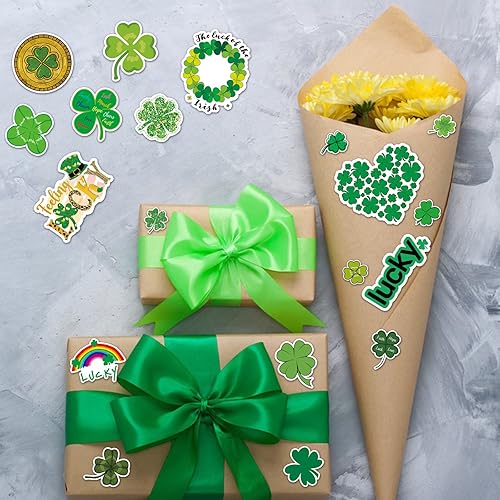 Miniatura 2 de FAMYGFT Calcomanías del día de San Patricio para niños y adultos 50 calcomanías de trébol impermeables 4 hojas calcomanías de trébol etiquetas de