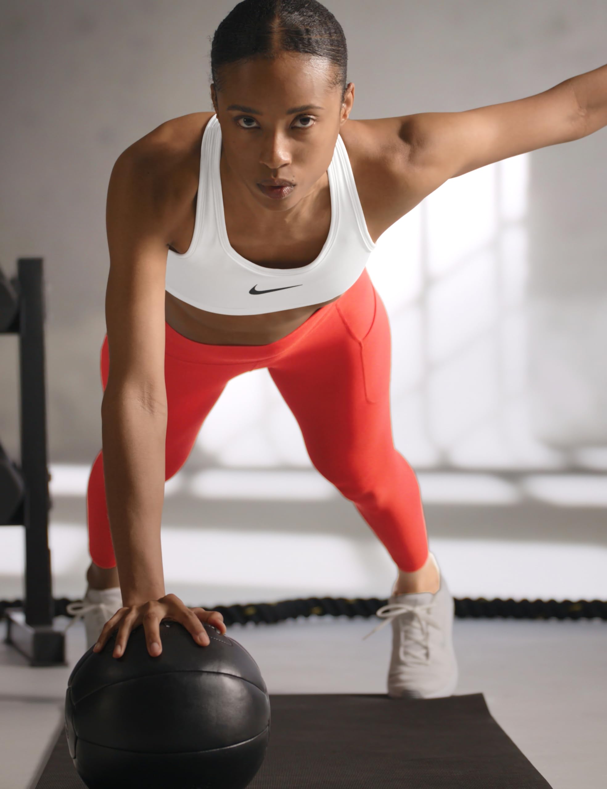 Nike Damen Swoosh High Support Sports Bra