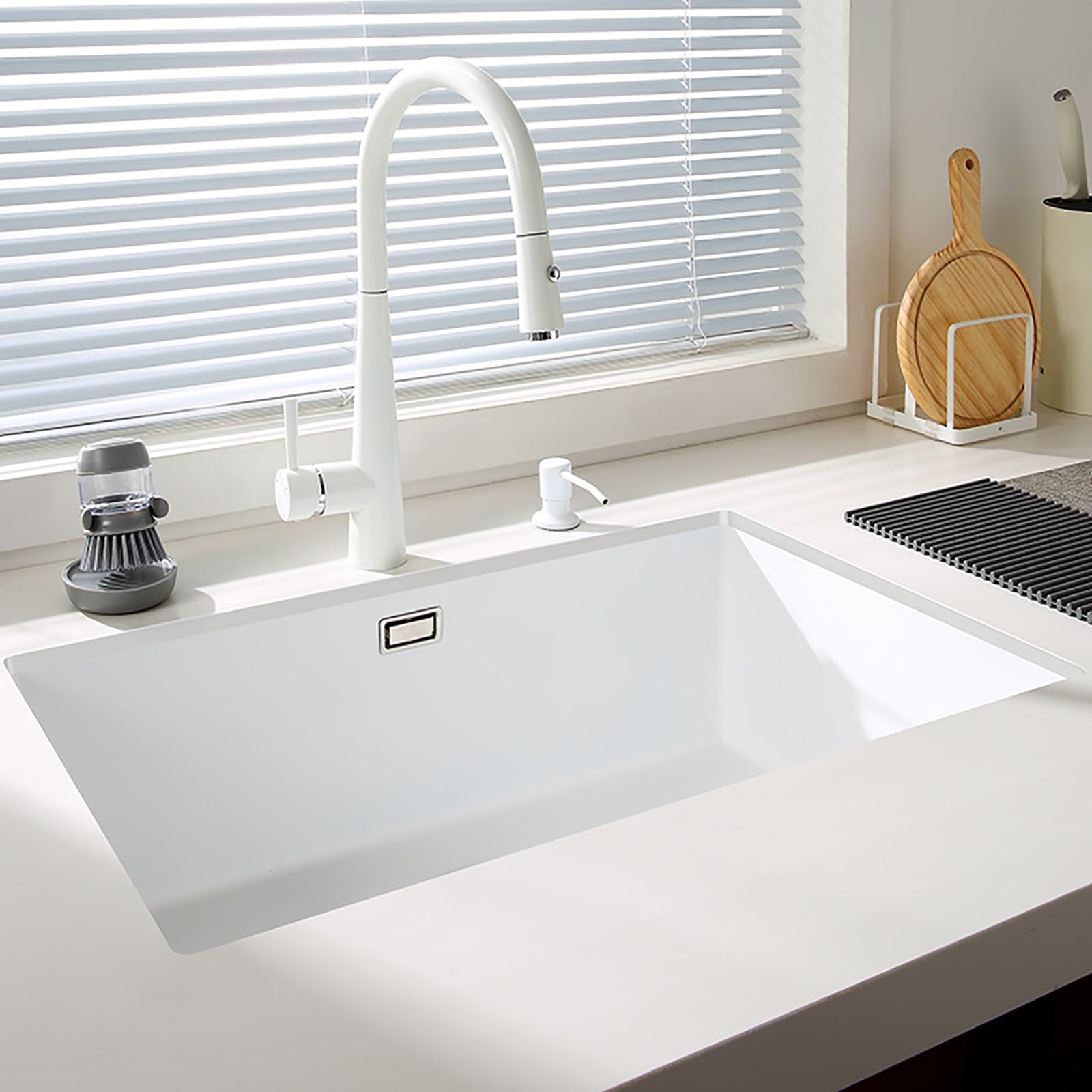 Évier de cuisine en acier inoxydable nano noir avec robinet extractible moderne
