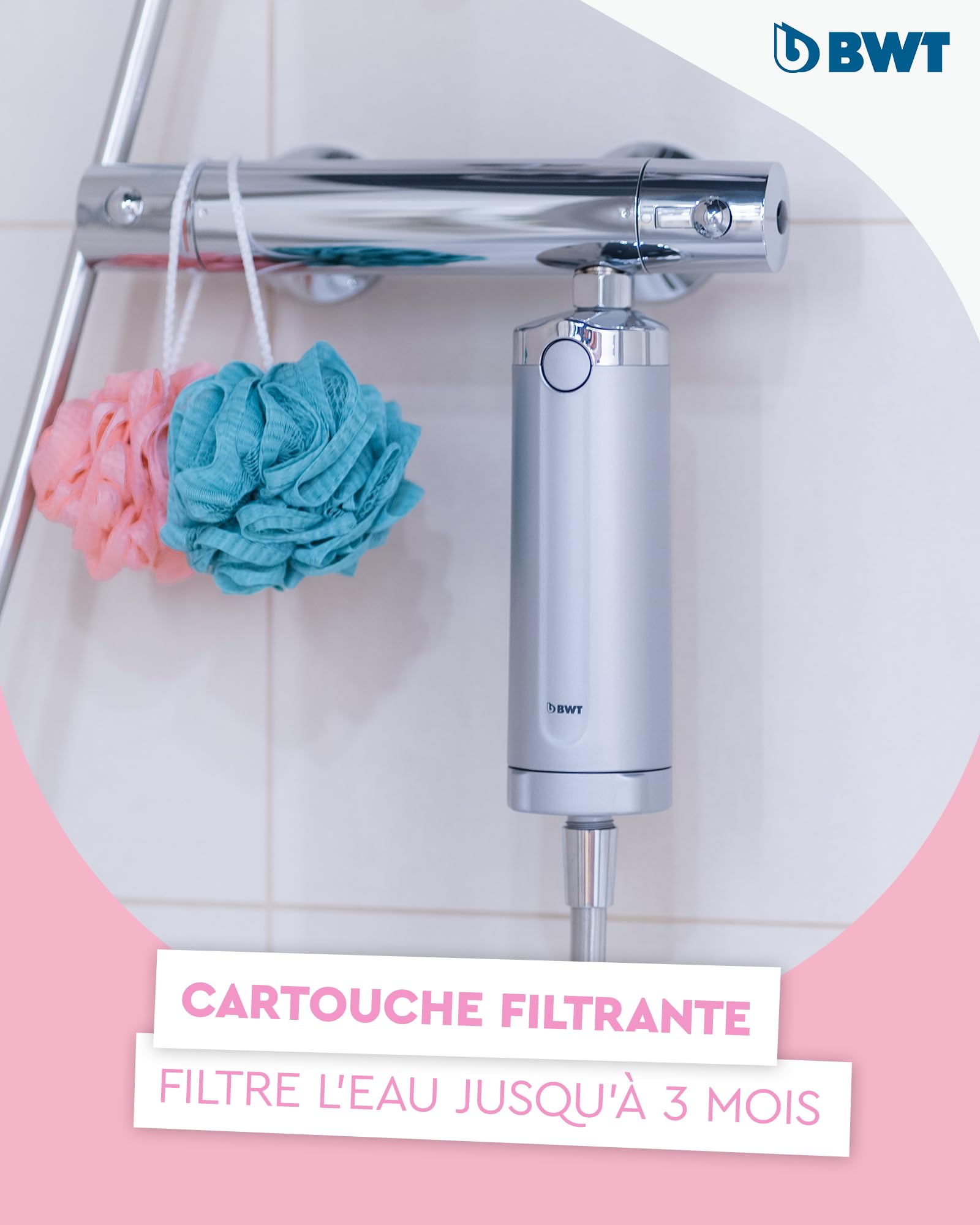 BWT Système de filtration anti-calcaire Quick & Clean - Nettoyage par simple pression d'un bouton pour un bain sans calcaire - Filtre de douche avec 4 cartouches filtrantes