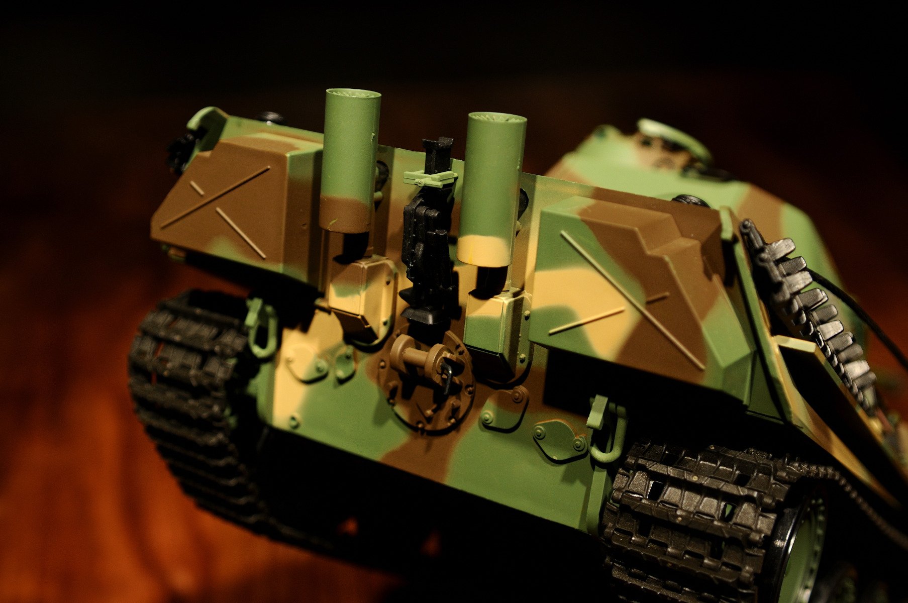 ES-Toys Panzer ferngesteuert mit Schußfunktion Panther G Heng Long 1:16 mit Rauch&Sound und Stahlgetriebe - 2,4Ghz -V 6.0