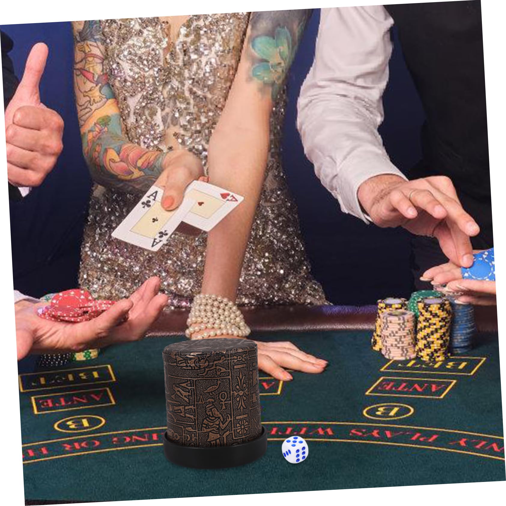 Abaodam 5sätze Würfelbecher Mit Geräuschdämpfung Mute Dice Shaker Cup Aus Pu Mit Würfeln Und Abnehmbarem Sockel Für Partys Und Spiele