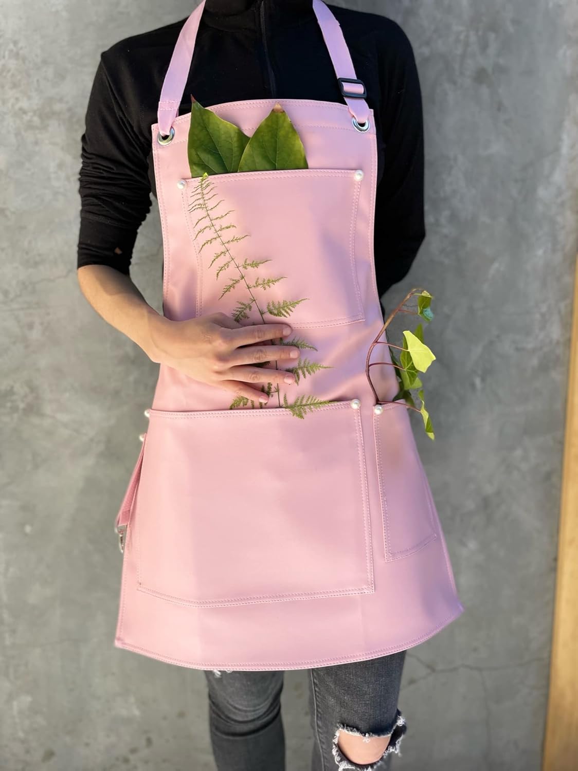 Professional apron - Water Repellent, multifunctional, resistant and modern apron