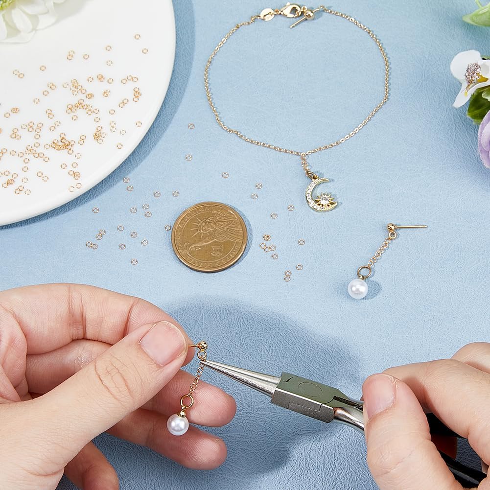 200Pcs Open Jump Rings 2mm 18k Gold Plated Jump Rings Little Mini Jewelry Jump Rings Connector Split Rings for Jewelry Necklace Bracelets Earrings Choker Charm Loops Making DIY Crafts