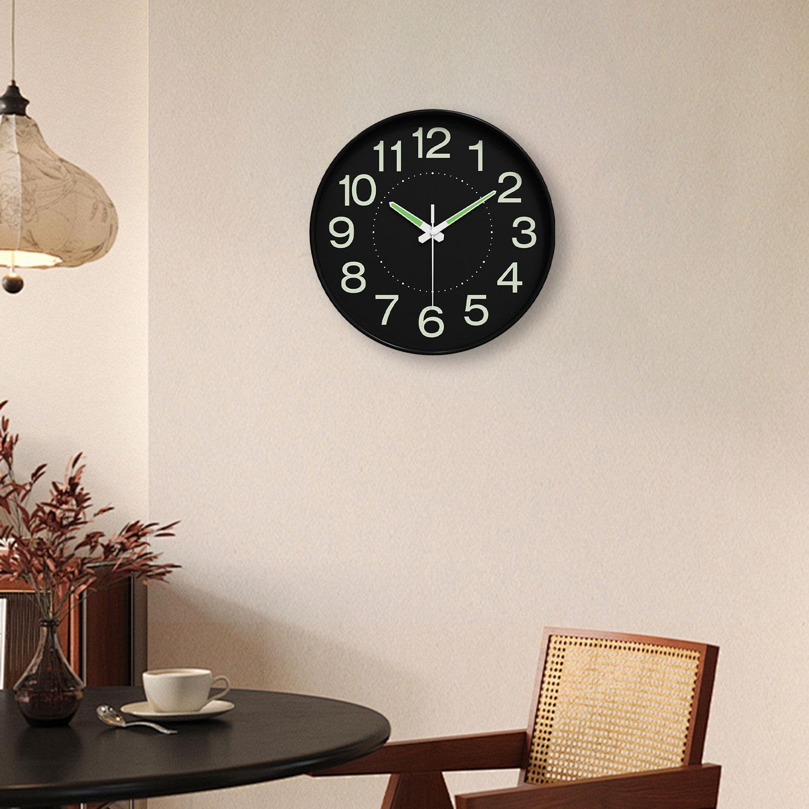 Reloj Moderno de Pared con Función Luminosa en Números Y Manos Material Resistente de PP Y Vidrio Adecuado para Decoración de Interiores en Casa, Estilo a, Individual