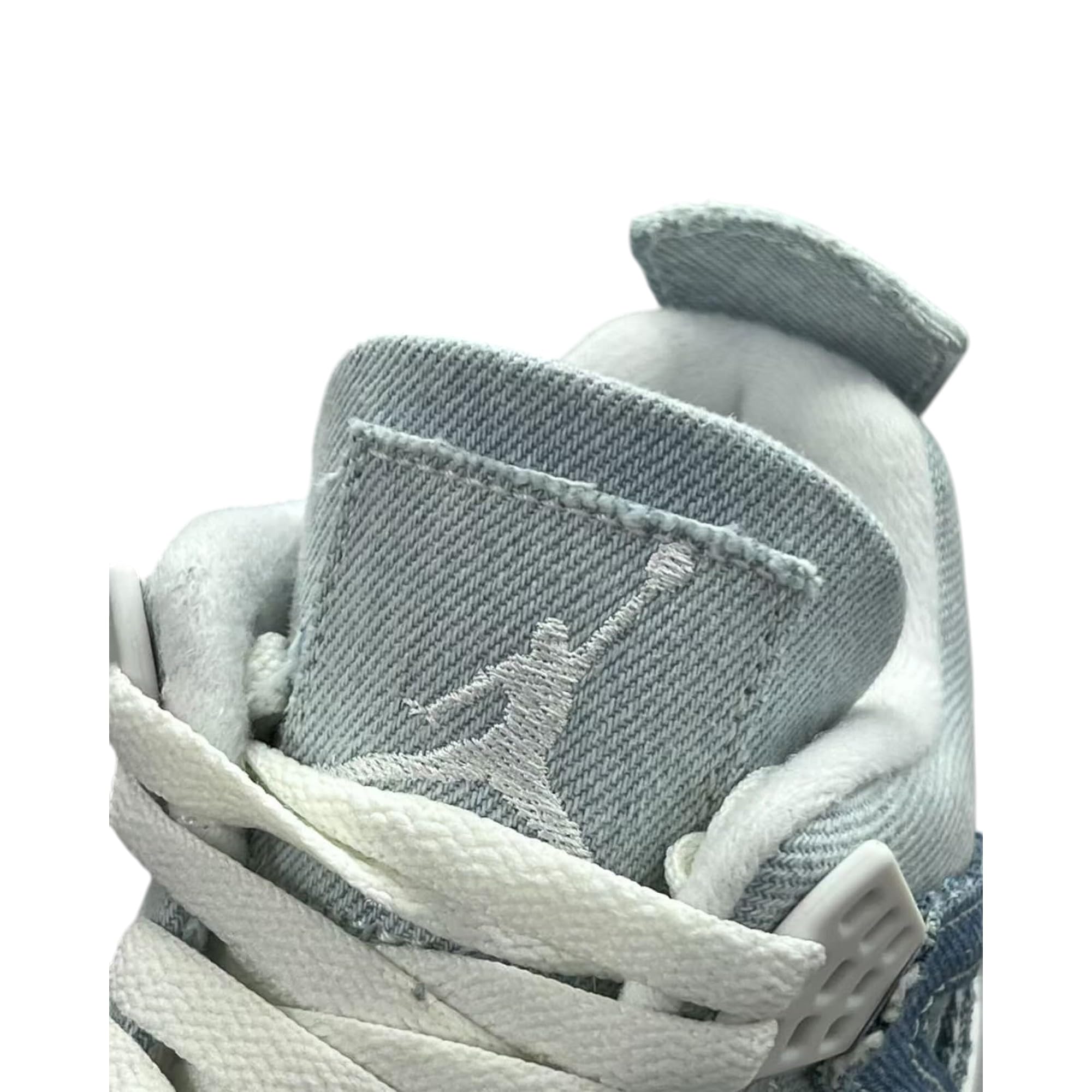 Sail/Gum Hellbraun/Worn Blue Jordan 4 Retro-Sneaker