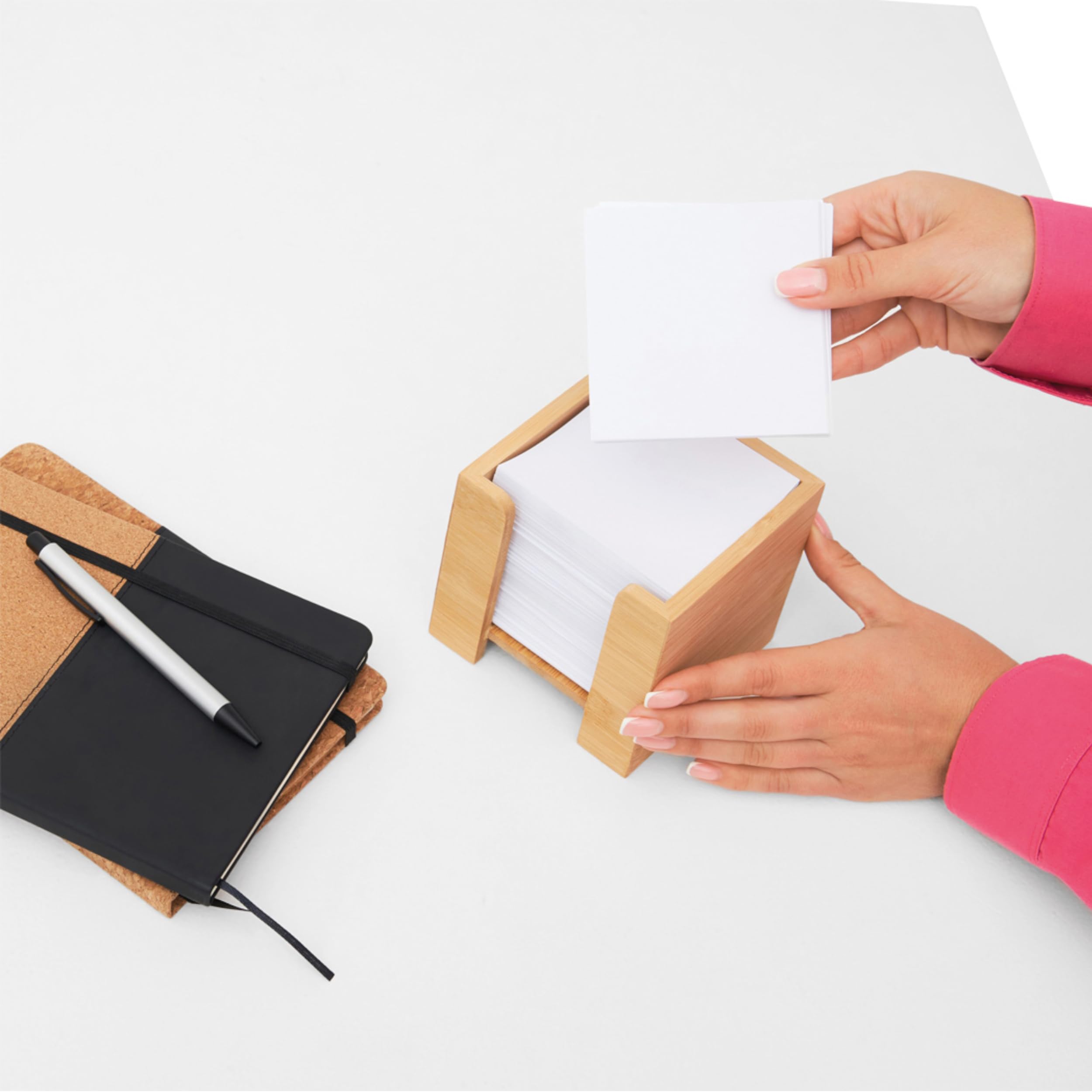 Lot de 2 boîtes à notes, en bambou, durable, 900 feuilles de papier sans bois 70 g/m², H x l x P : 11,5 x 11,5 x 10,7 cm, couleur naturelle