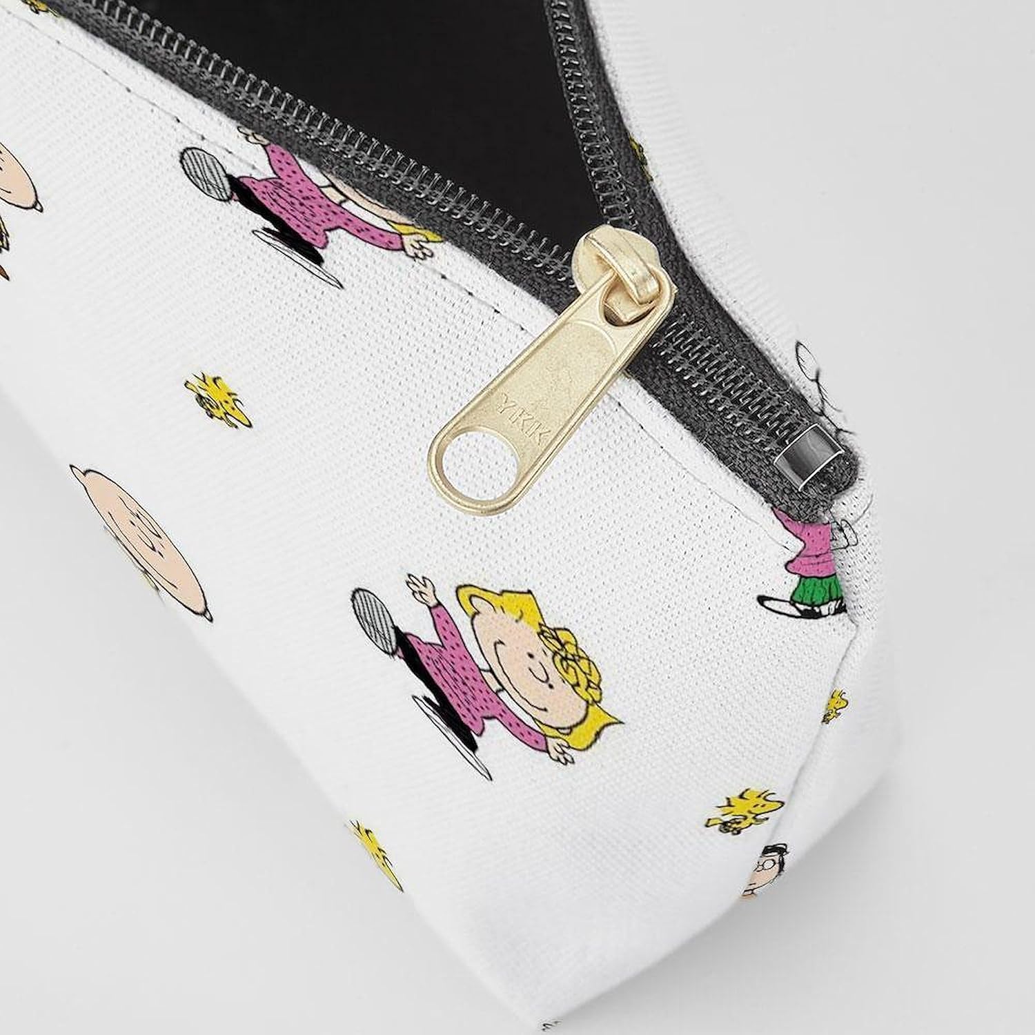 CafePress Peanuts Gang 8.5" x 4.5" Zipper Cosmetic Pouch