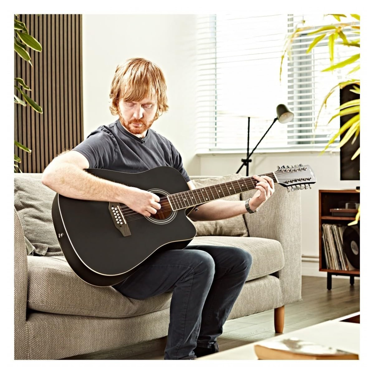 Dreadnought 12-saitige Akustikgitarre von Gear4music schwarz