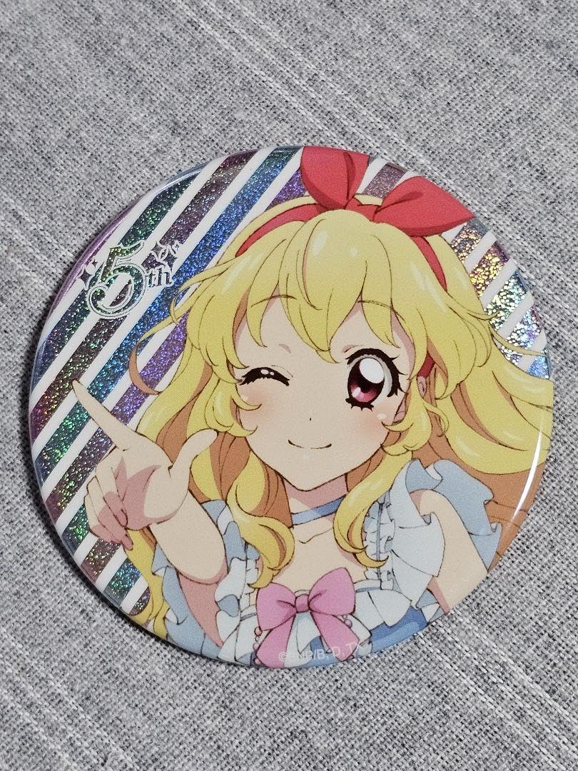 Amazon.co.jp: アイカツ 5thフェス グリッター缶バッジ 星宮いちご 