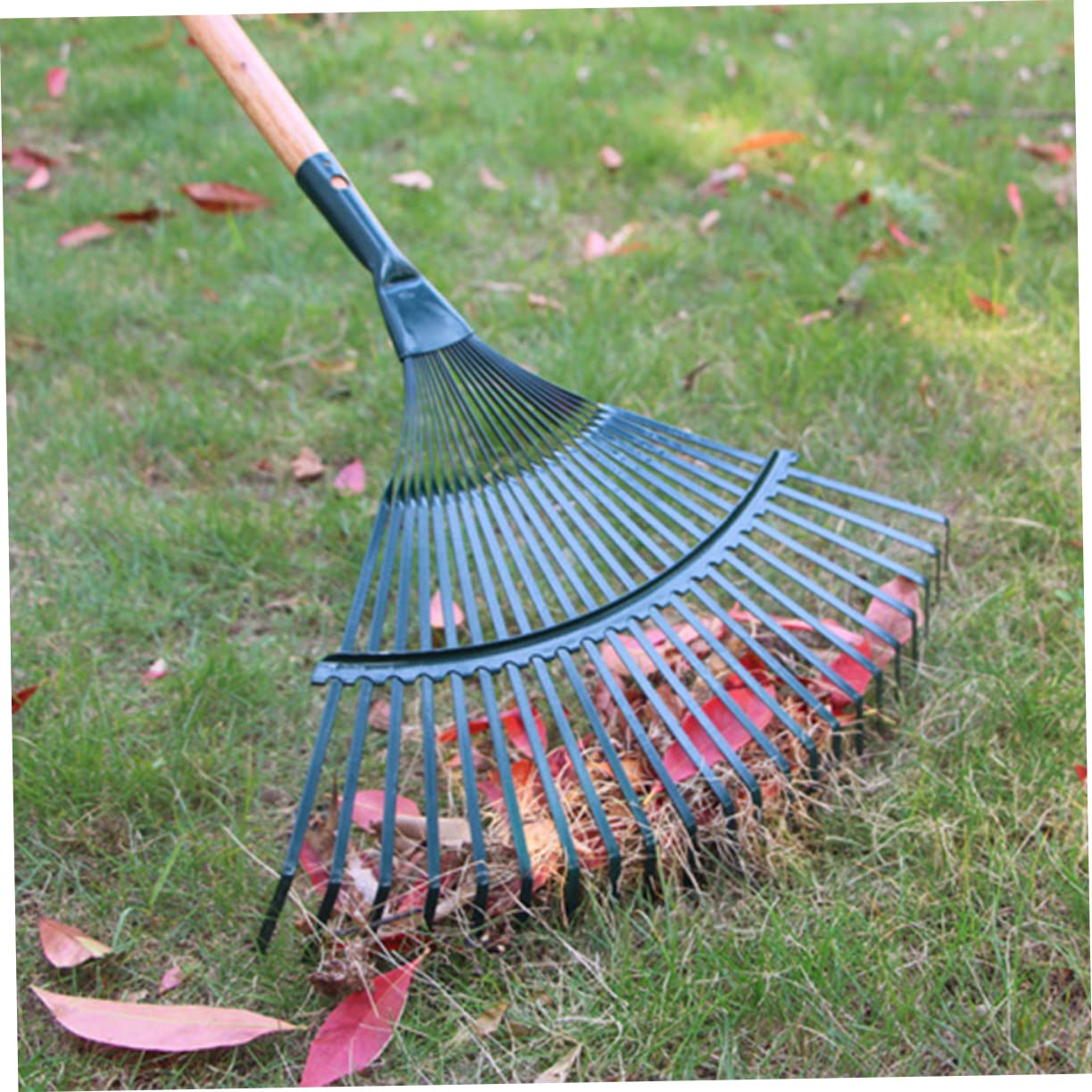 POPETPOP Râteau à Feuilles de Jardin Outil Pratique pour Nettoyage Extérieur et Ferme Manche en Bois 2 Pièces Couleur Aléatoire 22 Dents en Acier à Haute Teneur en Carbone