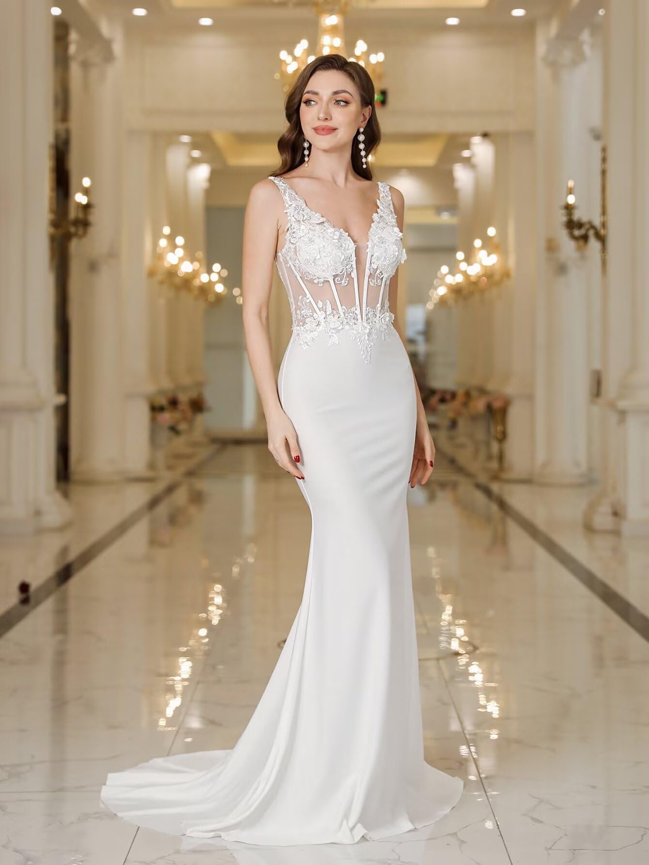 Misshow Robe de Mariée bohèmes en Dentelles Corset, Col en V Application Florale 3D sirène avec traîne