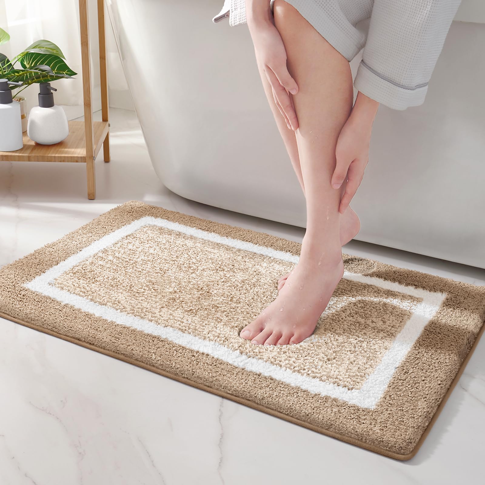 Color&Geometry Absorbent Bath Mat 50 x 75 cm, Soft Bathroom Mat Non Slip, Machine Washable Bathroom Rug, Bathmat Bath Mats for Bathroom Bathtub (Beige)