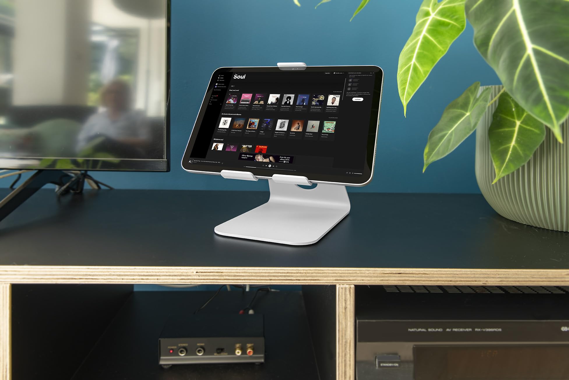 Supporto per Tablet da Scrivania Supporto Universale per iPad & Tablet da 8–13 Pollici – Stand in Metallo Robusto per Ufficio, Cucina & Smart Working – Bianco