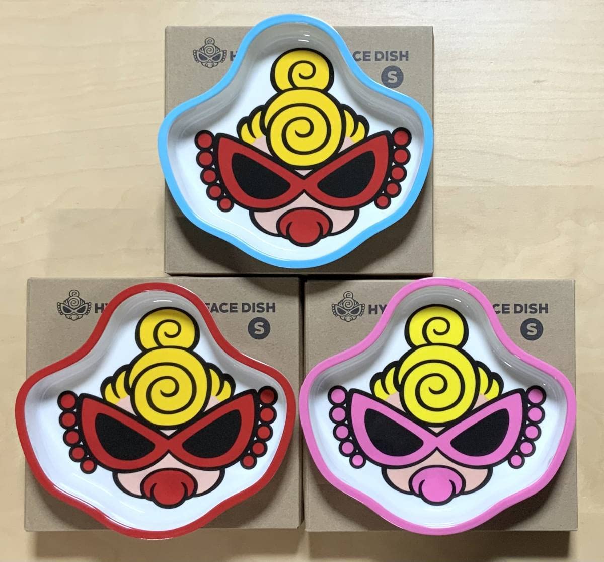 Amazon | ヒスミニ プレート 青 赤 ピンク FACE DISH 皿 メラミン  