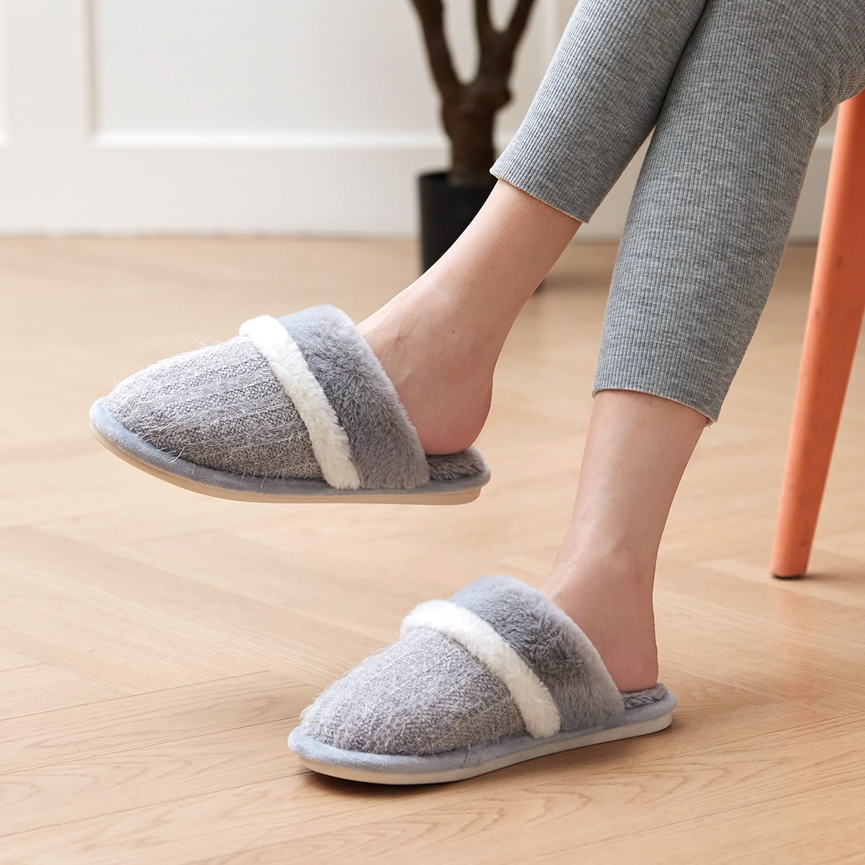 GOEWY Pantofole Donna Uomo Invernali Peluche Ciabatte Comode Casa Calde Scarpe da Casa Antiscivolo Memoria Schiuma Slippers Antiscivolo Suola Scarpe Interno Esterno