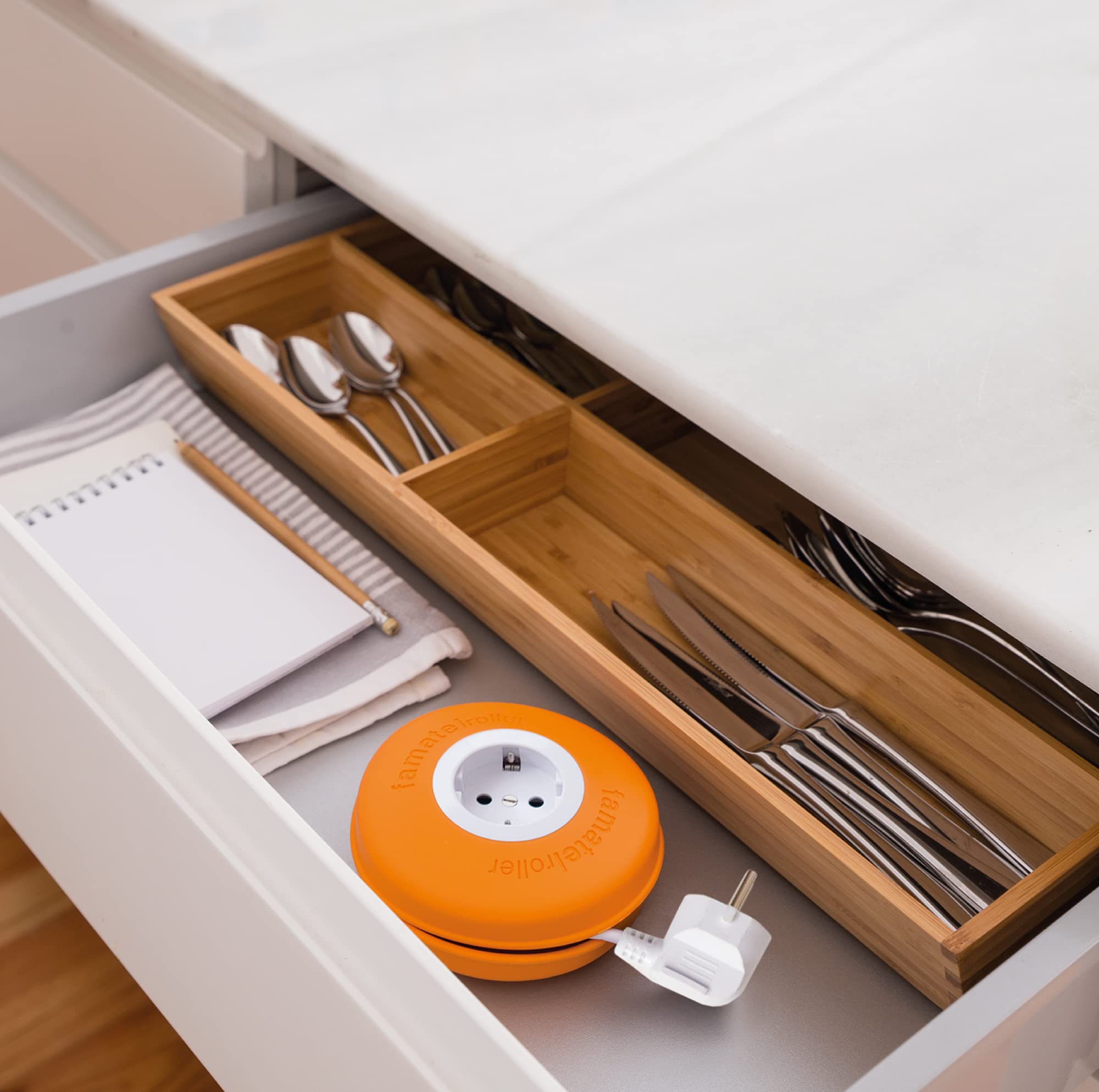 FAMATEL Scatola Da Incasso 115x115x45mm Arancione - Per Cartongesso Con Coperchio