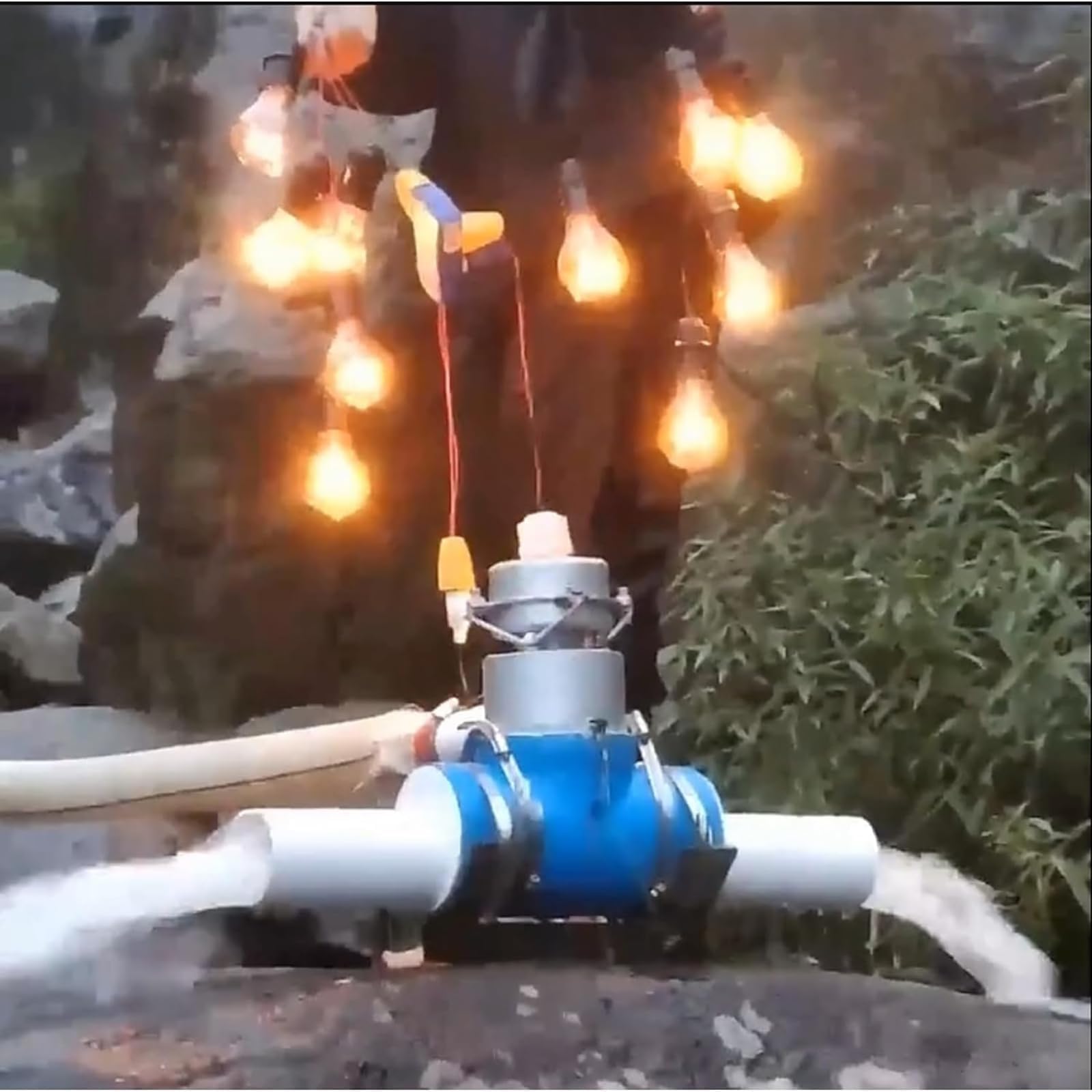 Generador hidroeléctrico de 1000 W, turbina hidroeléctrica de central hidroeléctrica de 220 V, caudal de agua de 2 l/s (0,5 gal/s), se puede utilizar para suministro de energía temporal en áreas remot