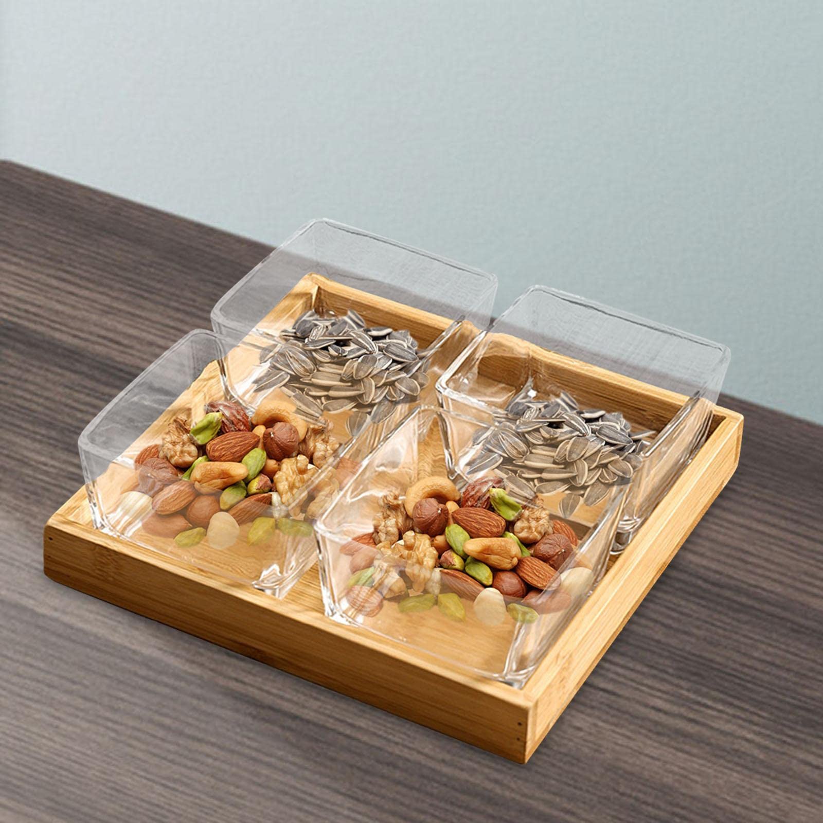 Piatto per snack con 4 scomparti, contenitore per snack a forma di fiore con coperchio, in plastica, vassoio da portata per frutta secca