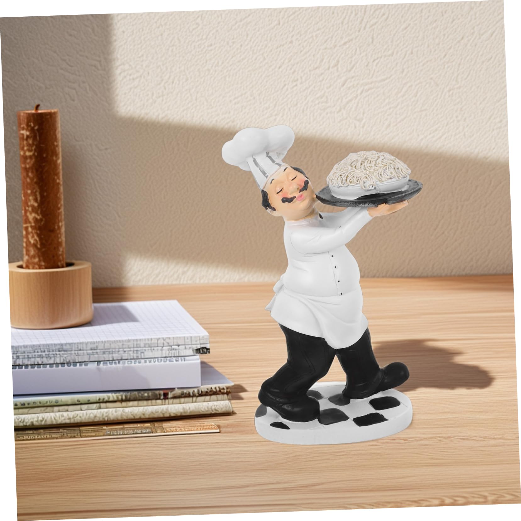 ORFOFE Statuetta Chef in Resina Stile Europeo Bianco, Portatile e Stabile, Decorazione per Caffè, Casa o Regalo di Compleanno, Figura da Tavolo Originale