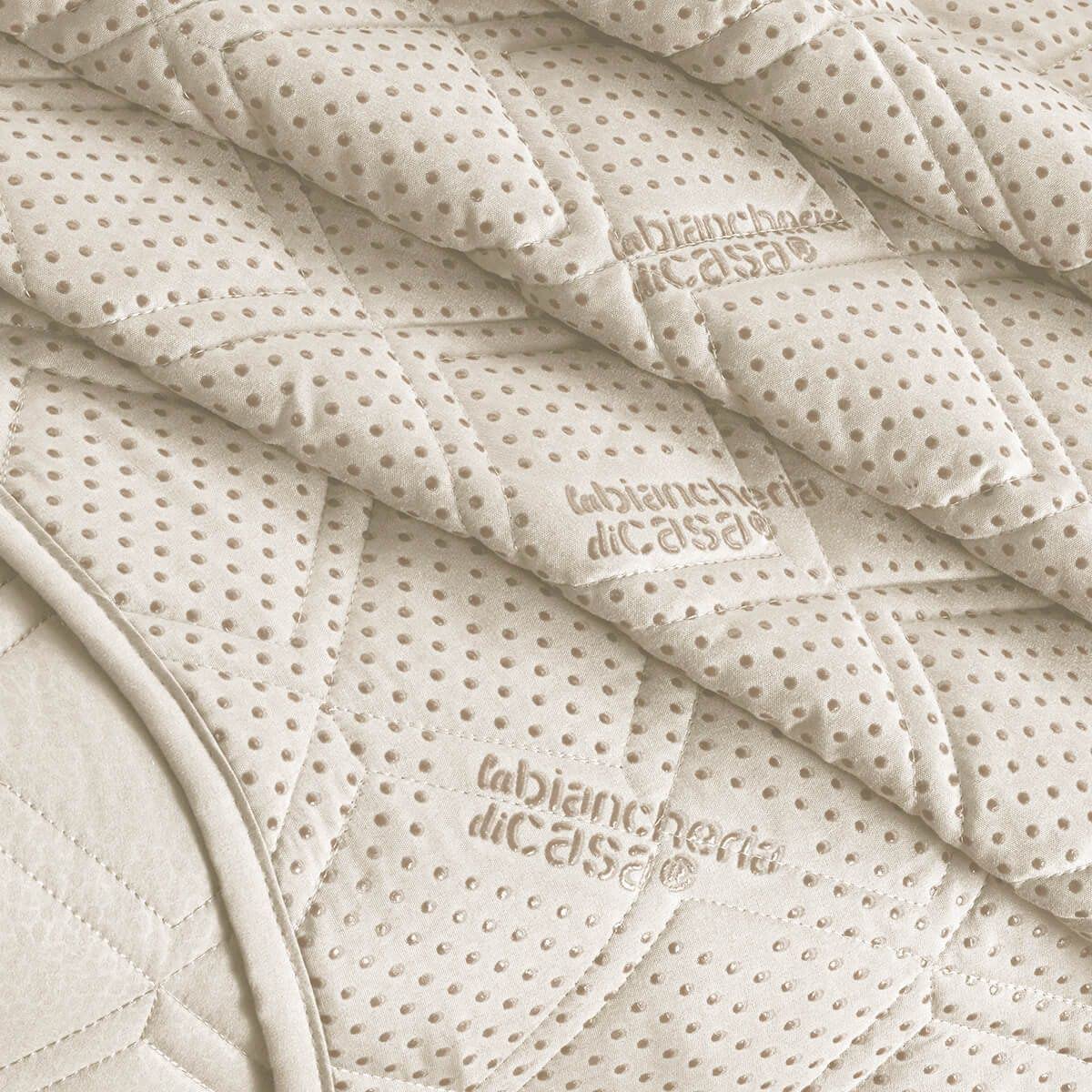 la biancheria di casa - Slippy Plus - Copridivano con penisola antiscivolo destra o sinistra, salvadivano trapuntato in microfibra con tasche, per divano 2, 3 e 4 posti lavabile Beige, 245 cm sinistra