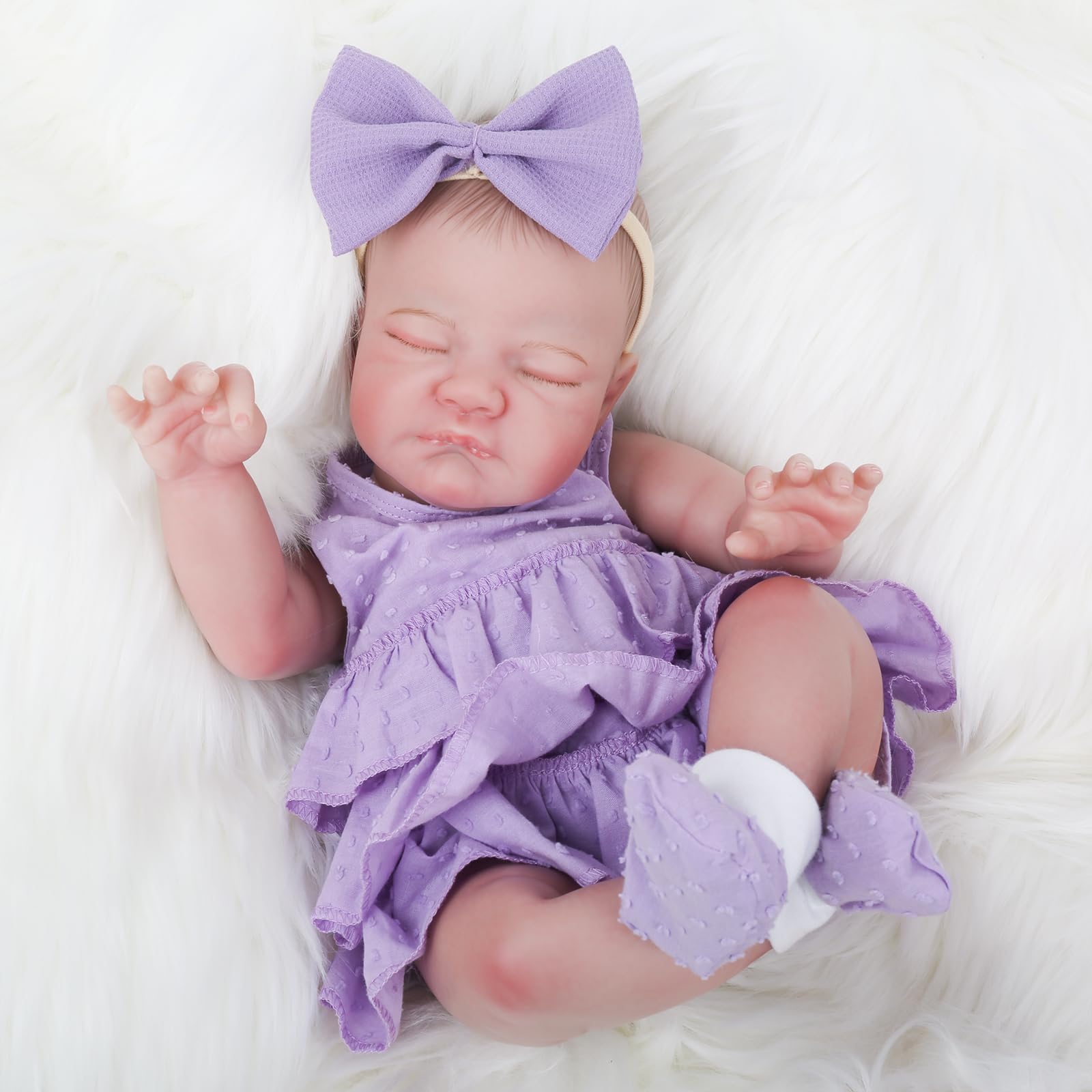 WOOROY Realistic Reborn Baby Dolls Girl - 20 Inch Lifelike Newborn Doll Real Life Weighted Soft Cloth Body with Gift Box Accessories for 3+ Kids