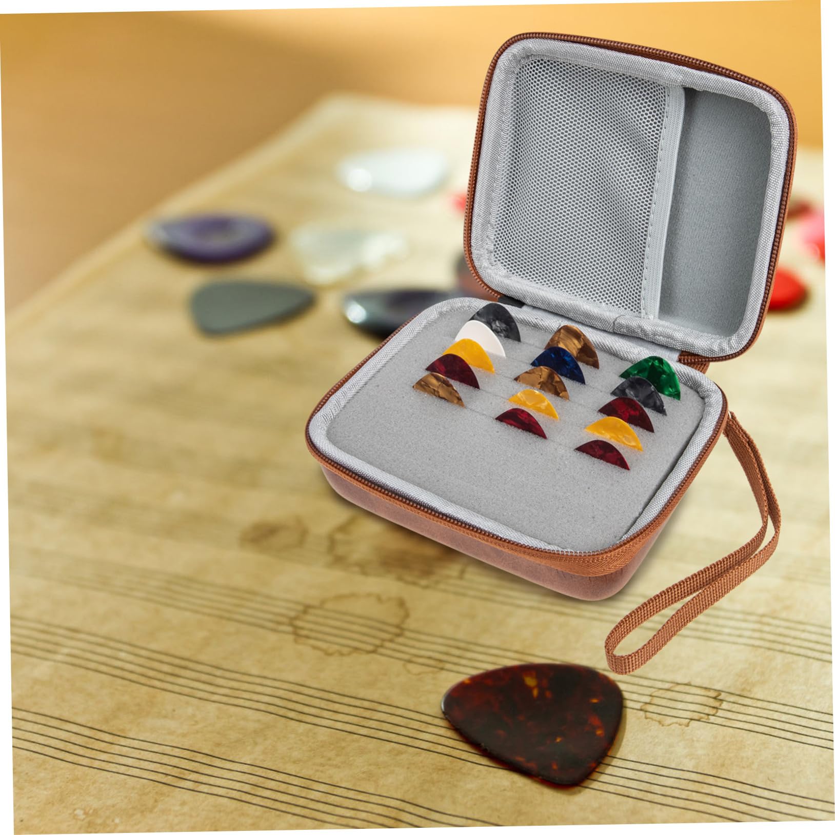 BESTonZON 3sätze Guitar Picks Set Mit Ergonomische Folk-gitarren-picks Zufälligen Farben Mit Praktischem Aufbewahrungsbeutel Für Gitarristen Langlebig Und Tragbar