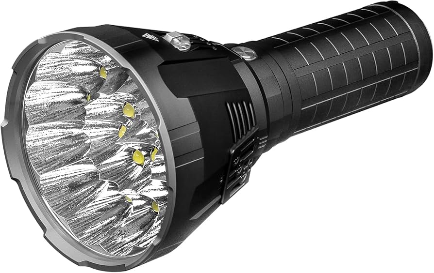 強力な懐中電灯 最大輝度13000lm 照射距離324m Amazon.co.jp: 懐中電灯 強力 高輝度100000ルーメン 遠距離照射