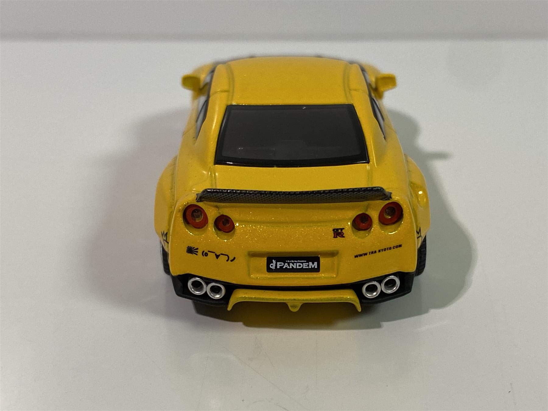 Amazon | MINI GT 1/64 Pandem Nissan GT-R R35 ダックテイル