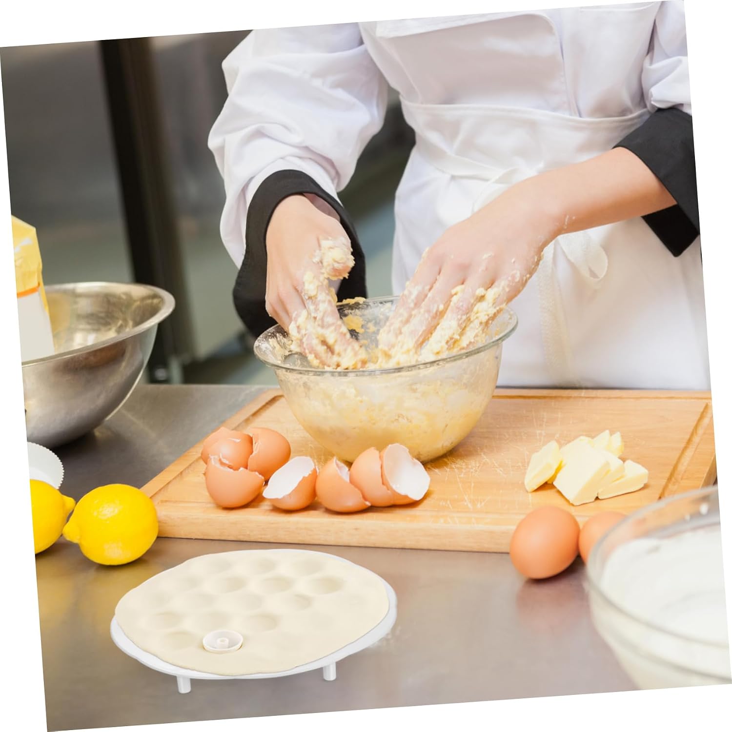 Holes Dumpling Press Plastic Kitchen Accessories Dumpling Wrapper Mold for Home Restaurant