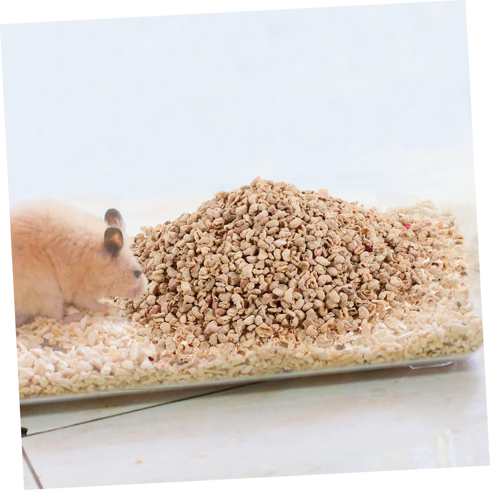 TOYANDONA Lettiera per Criceti Nani e Topi 1000g Tutolo di Mais, Fiori ed Erbe Naturali, Effetto Rinfrescante per Gabbia e Habitat Colore Casuale