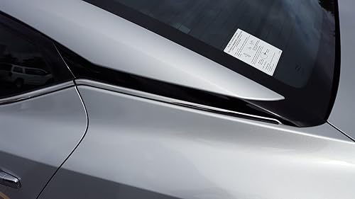 Piezas originales de Nissan - Moldura de guardabarros trasero, izquierdo (78873-4RA0A), negro