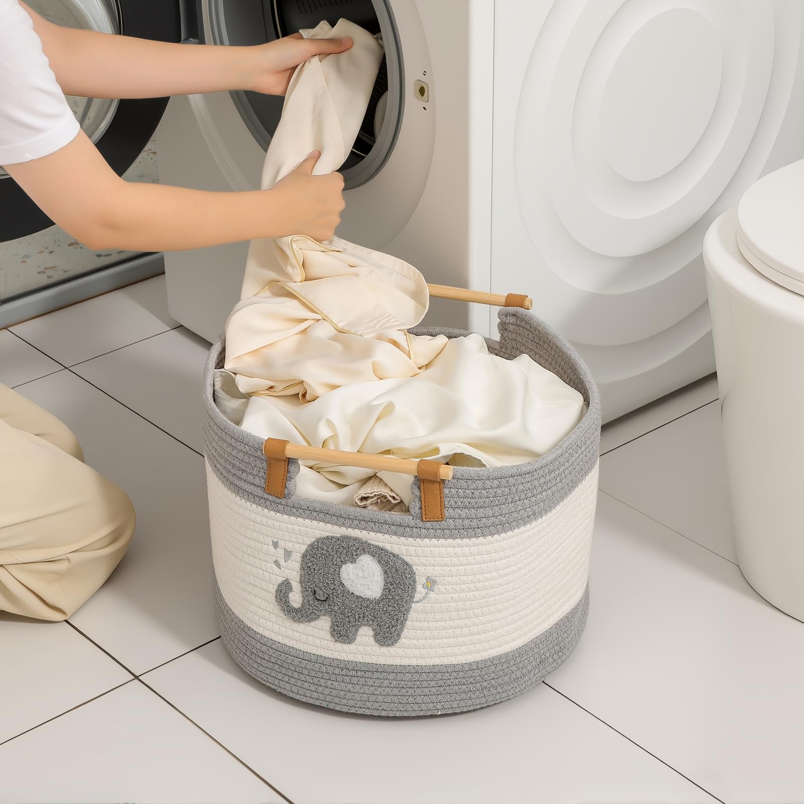 Grande Cesto Coperta 35L Cesto in Corda di Cotone con Manici in Legno Cesti Intrecciati per Giocattoli di Peluche dei Bambini, Contenitore per Pannolini, Contenitore Vestiti Neonati