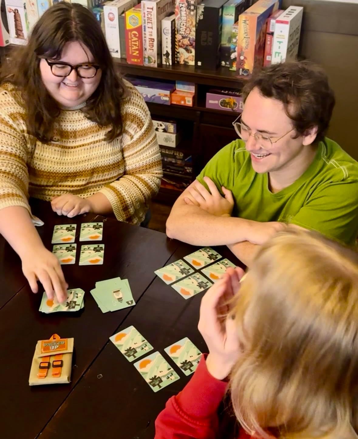 Packed Up! The Fast-Paced, Memory & Strategy Card Game for Families & Kids 8+ | Fun 15 Minute Games for 1-6 Players | Plays Like Cambio, Golf, Polish Poker, Cumbia, Badouk, Hara Kiri