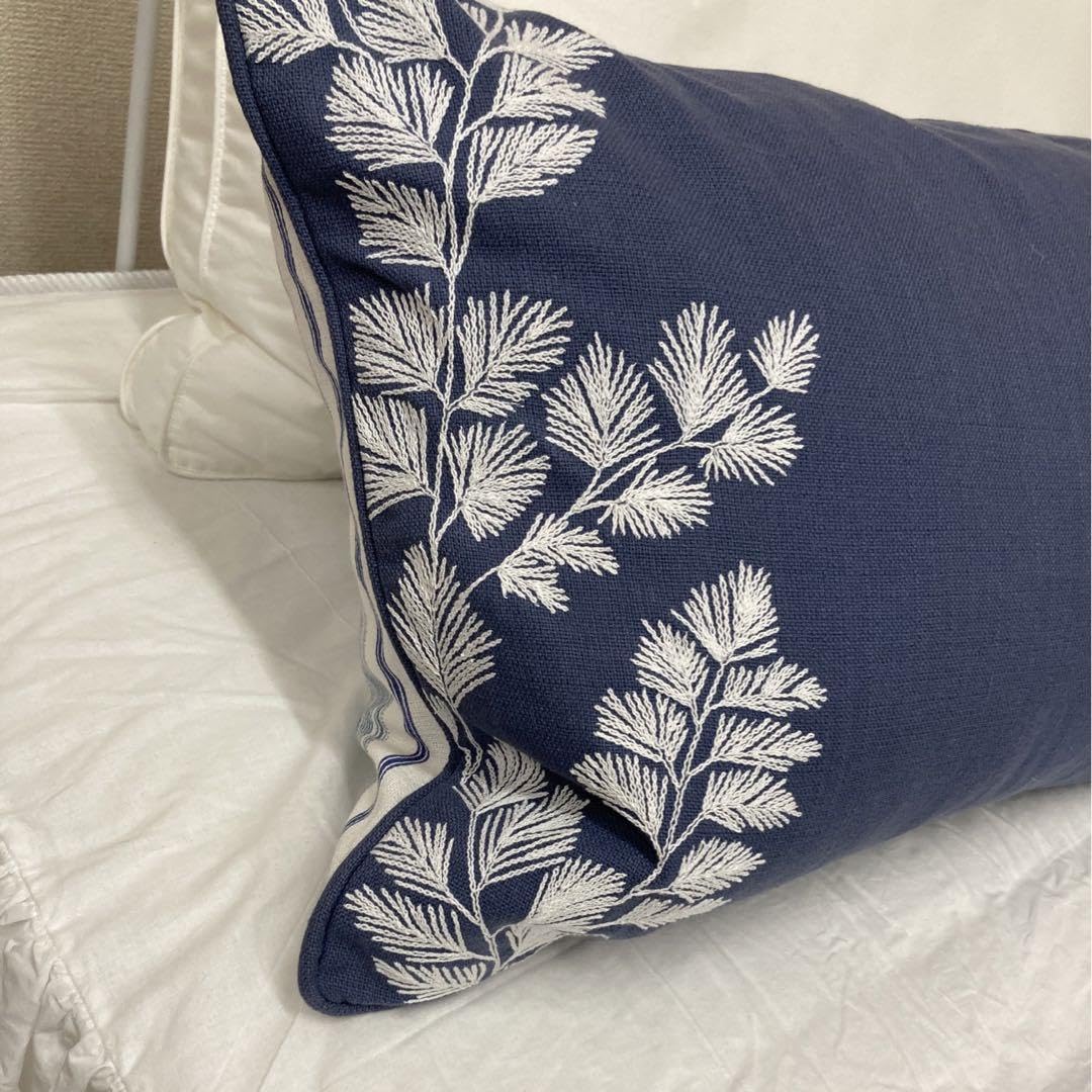 ローラアシュレイ 刺繍クッション＆刺繍ピロケース新品