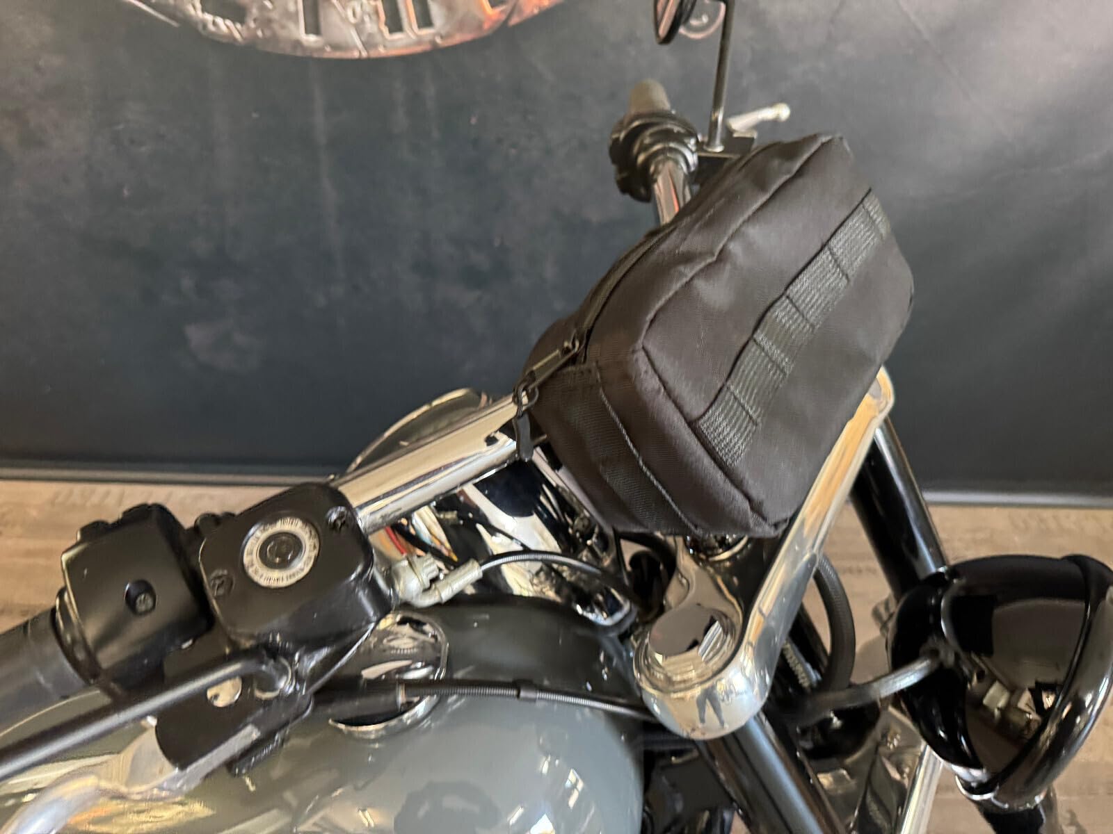 Tool Protect Werkzeugrolle kompatibel mit Harley Davidson universell Bobber Cordura Werkzeugrolle Lenkertasche Gepäckrolle Motorrad Quad Trike ATV Indian Lenker Roller