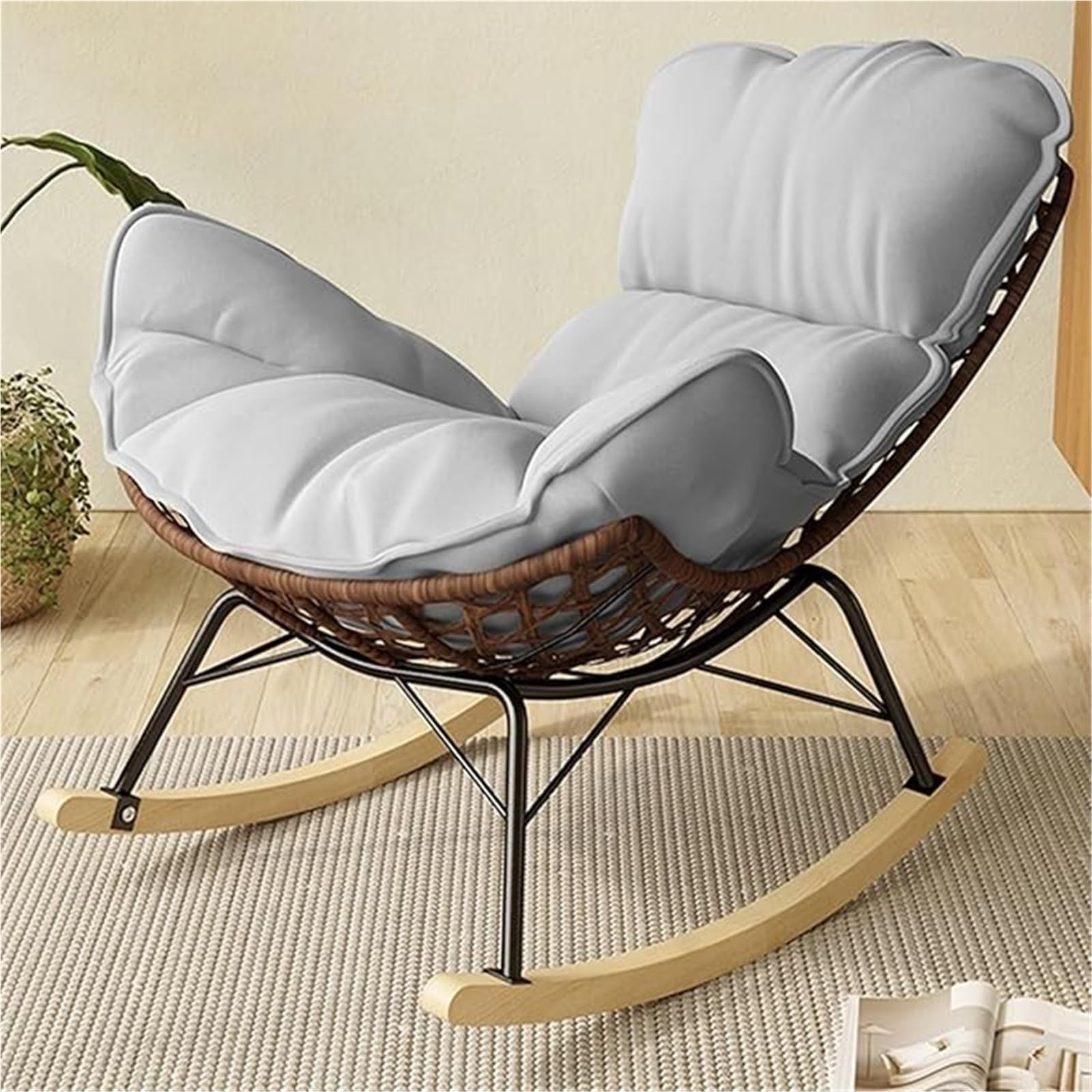 Fauteuil bascule rotin avec grand coussin gris rembourré haute densité