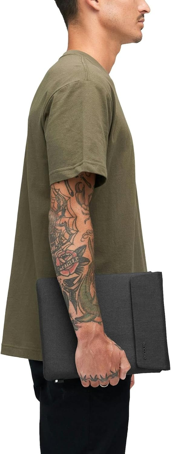 Incase Crosstown Tablet and iPad Sleeve with Cushioned Protection – Vertical Sleeve for iPad Air 11 inch Case, iPad Pro 11 inch, 11 Inch Devices - Magnetic Closure, Apple Pencil Loop - Image 4