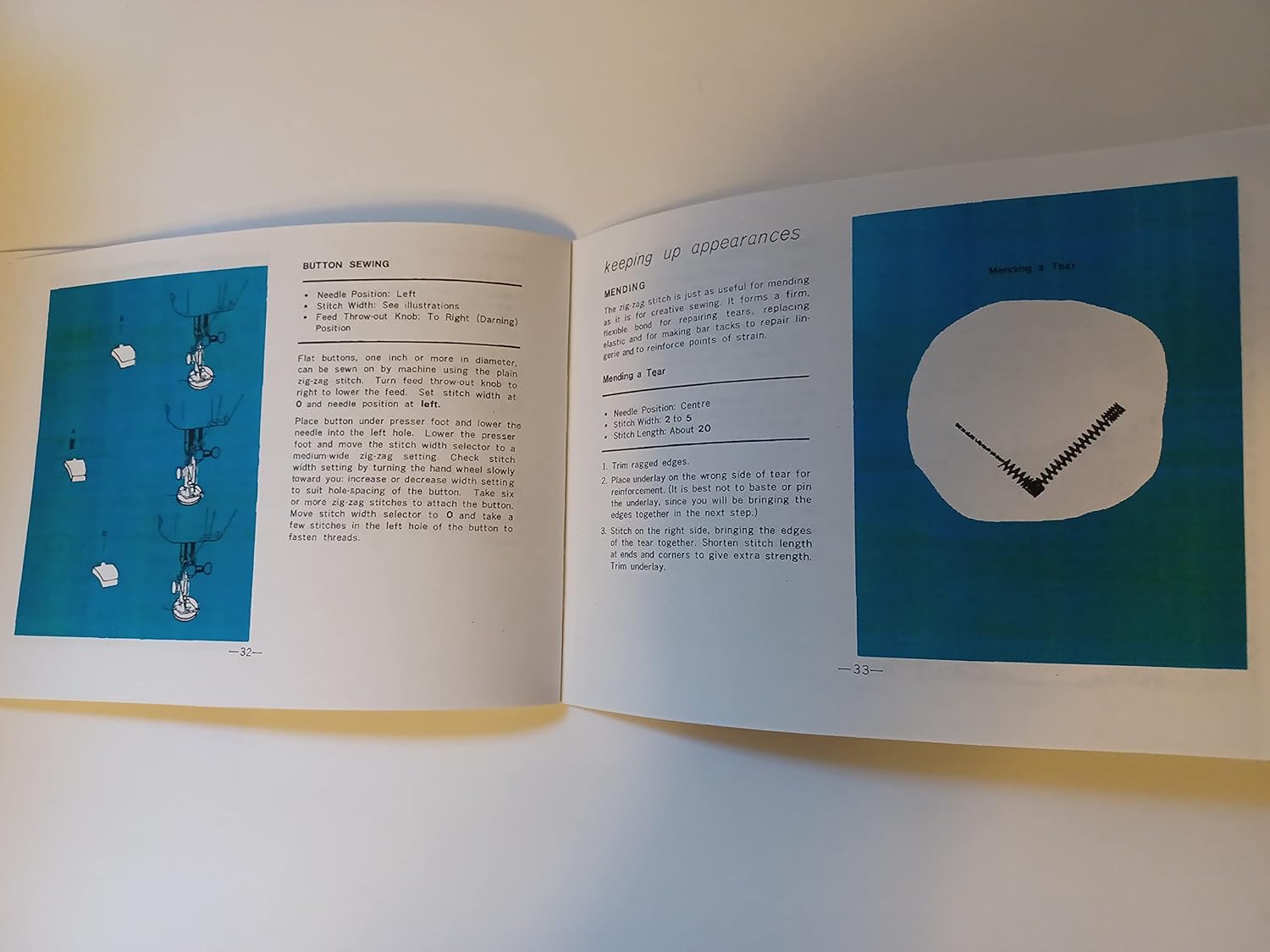 Illustrations demonstrating the steps for sewing a button using the Singer 287 sewing machine, including needle position and stitch width settings.