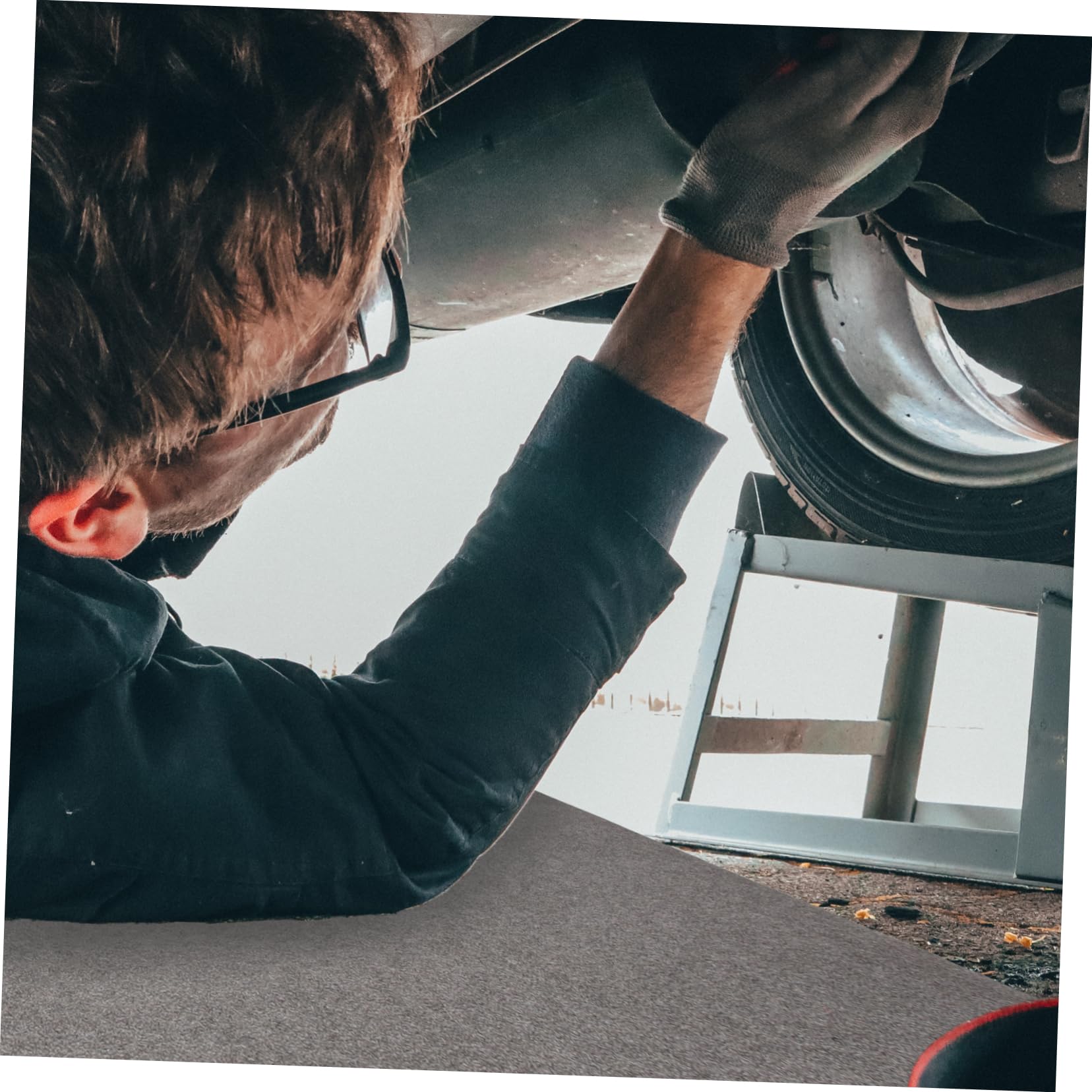 MAGICLULU Ölmatte für Garage und Auto Mehrfunktionale Filzmatte Kompakt und Saugfähig für Werkstatt und Kfz Wartung Schwarz