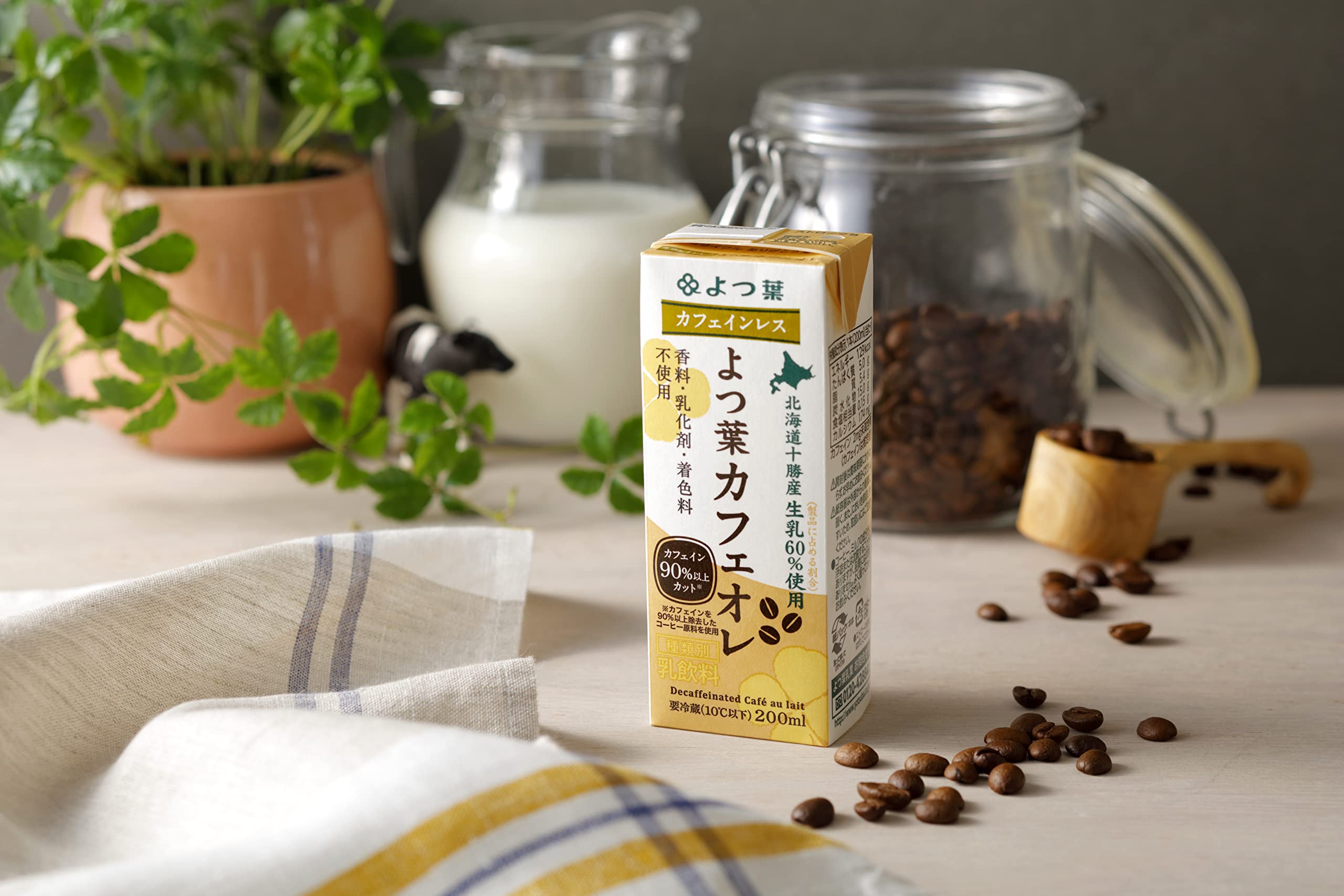 Amazon.co.jp: [冷蔵]カフェインレスよつ葉カフェオレ200ml : Food