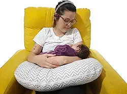 ALMOFADA DE AMAMENTAR CHEVRON CINZA - BEM FIRME!!!! BEBÊ QUERIDO