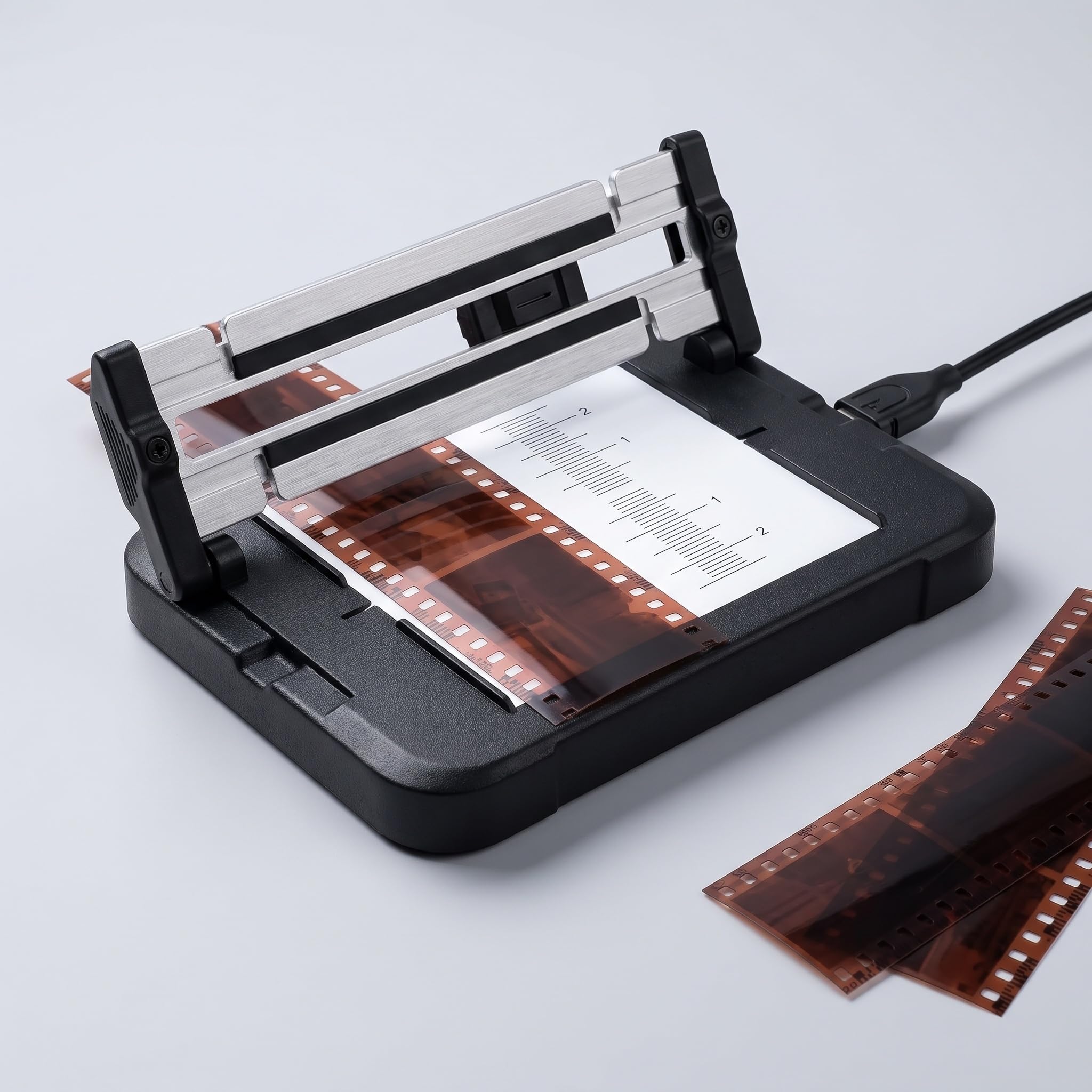 Cortador de diapositivas para rescatar negativos de 35 mm sin daños