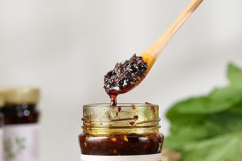 Vista 4 de Chins licKING Salsa de frijoles negros, salsa picante de chile 7.05 onzas (2 botellas)