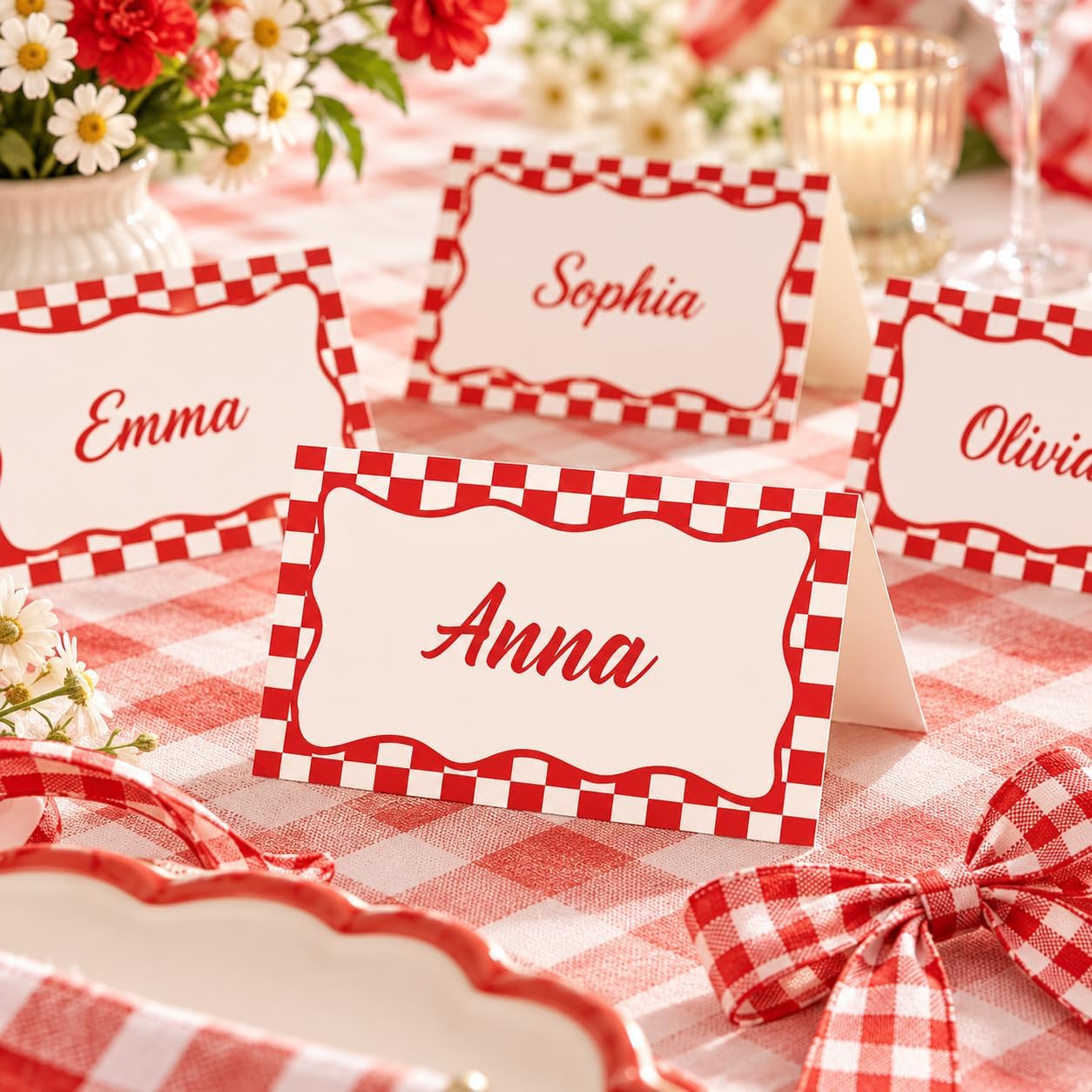 JarThenaAMCS 100Pcs Plaid Place Cards Red Beige Checkered Tent Name Cards Gingham Seating Card for Table Setting Baby Shower Birthday Wedding Supplies, 2 x 3.5 Inch